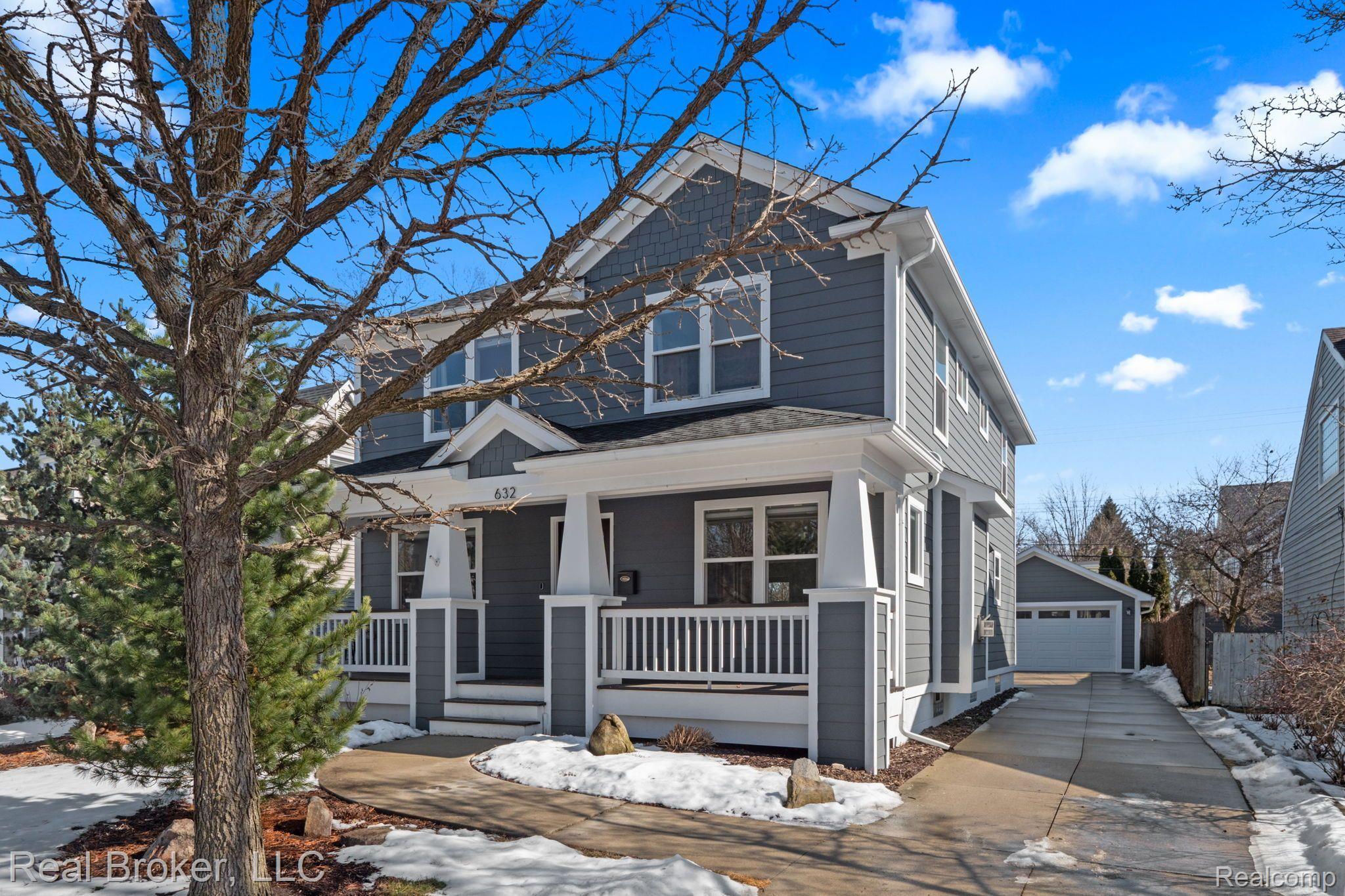 632 N ALTADENA Avenue