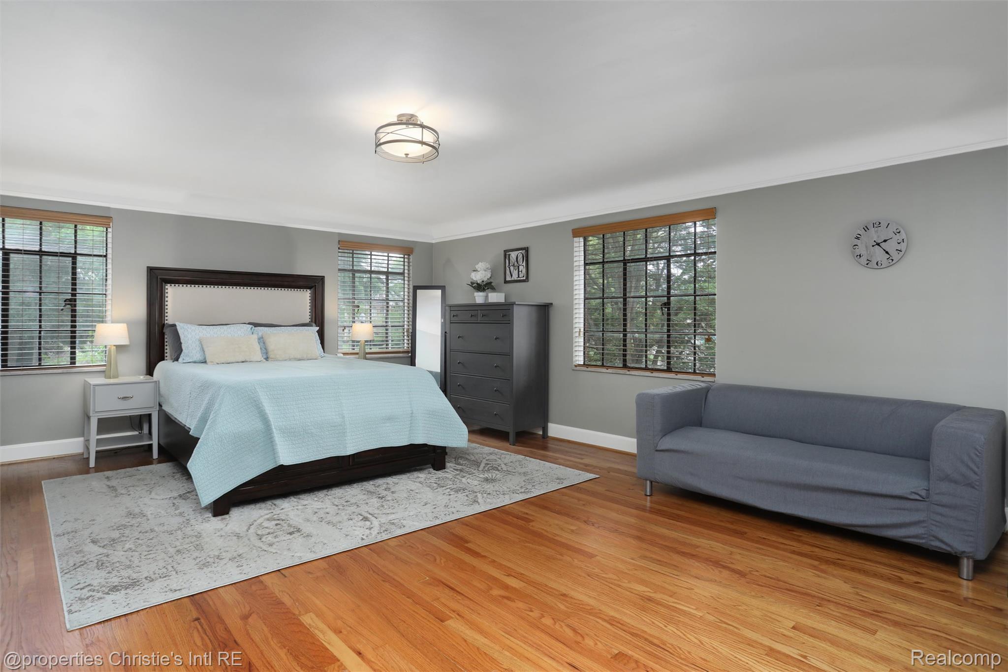 19280 Warrington Drive