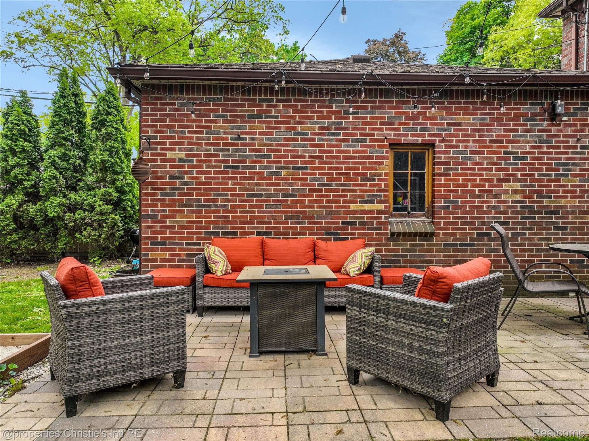 19280 Warrington Drive