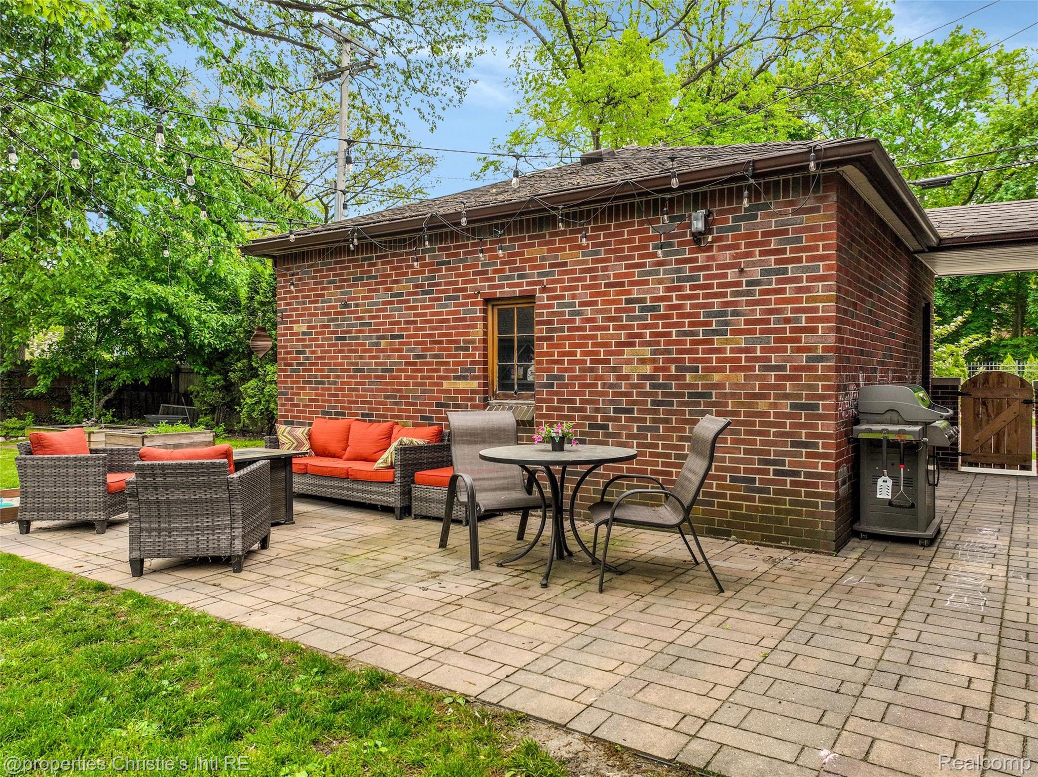 19280 Warrington Drive