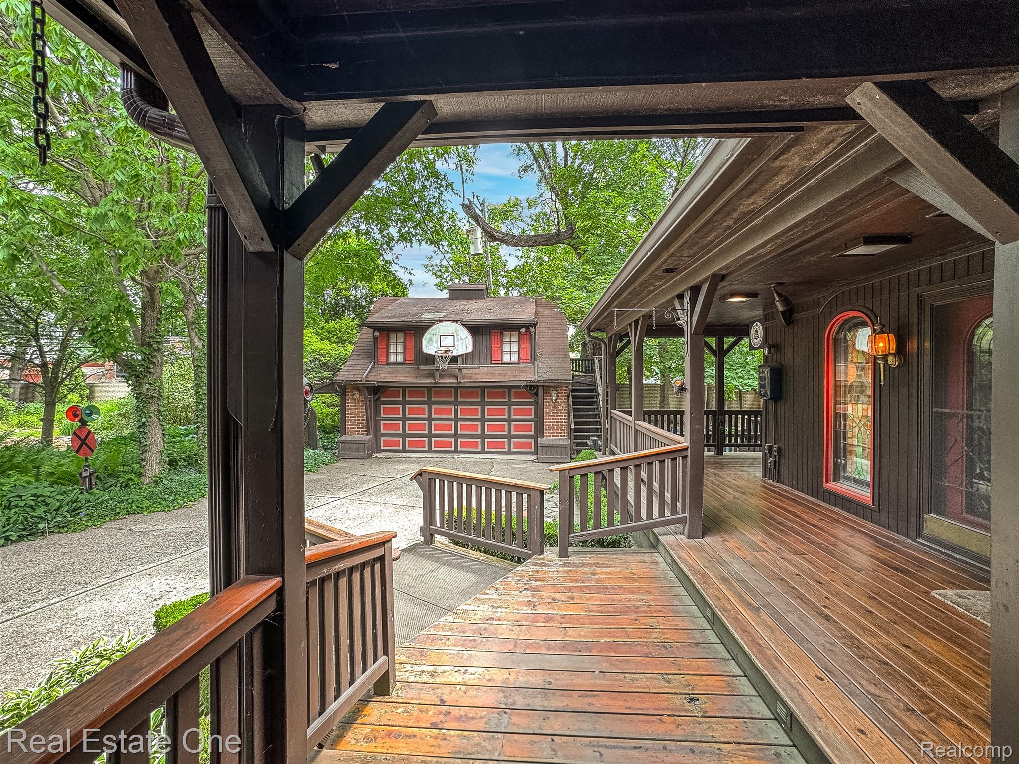 26044 York Road