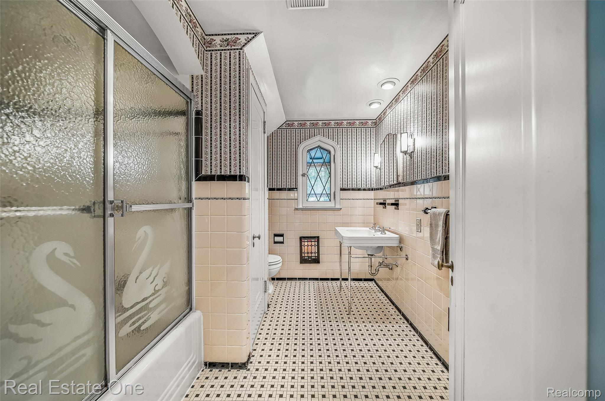 26044 York Road