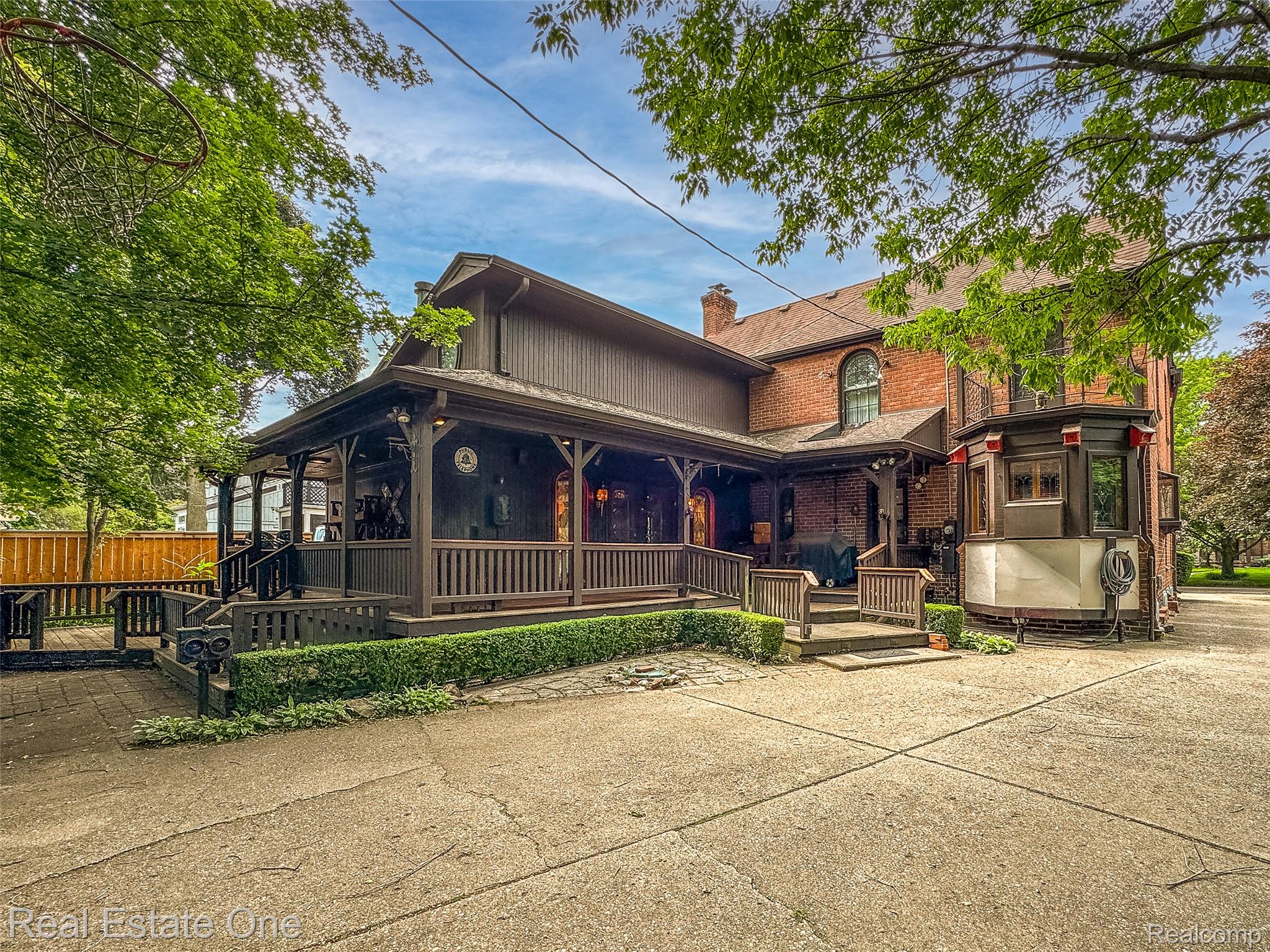 26044 York Road