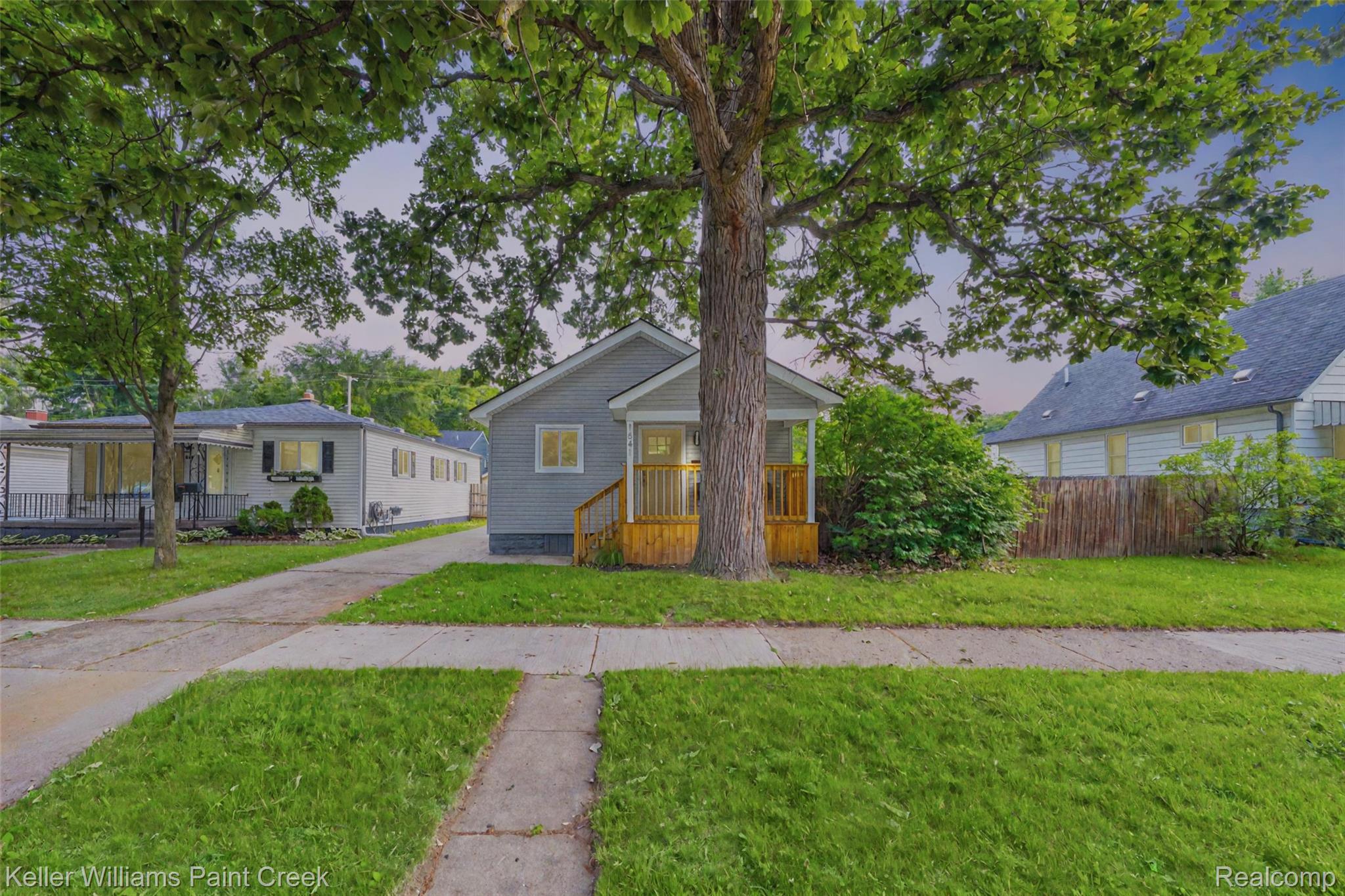 1641 Silman St