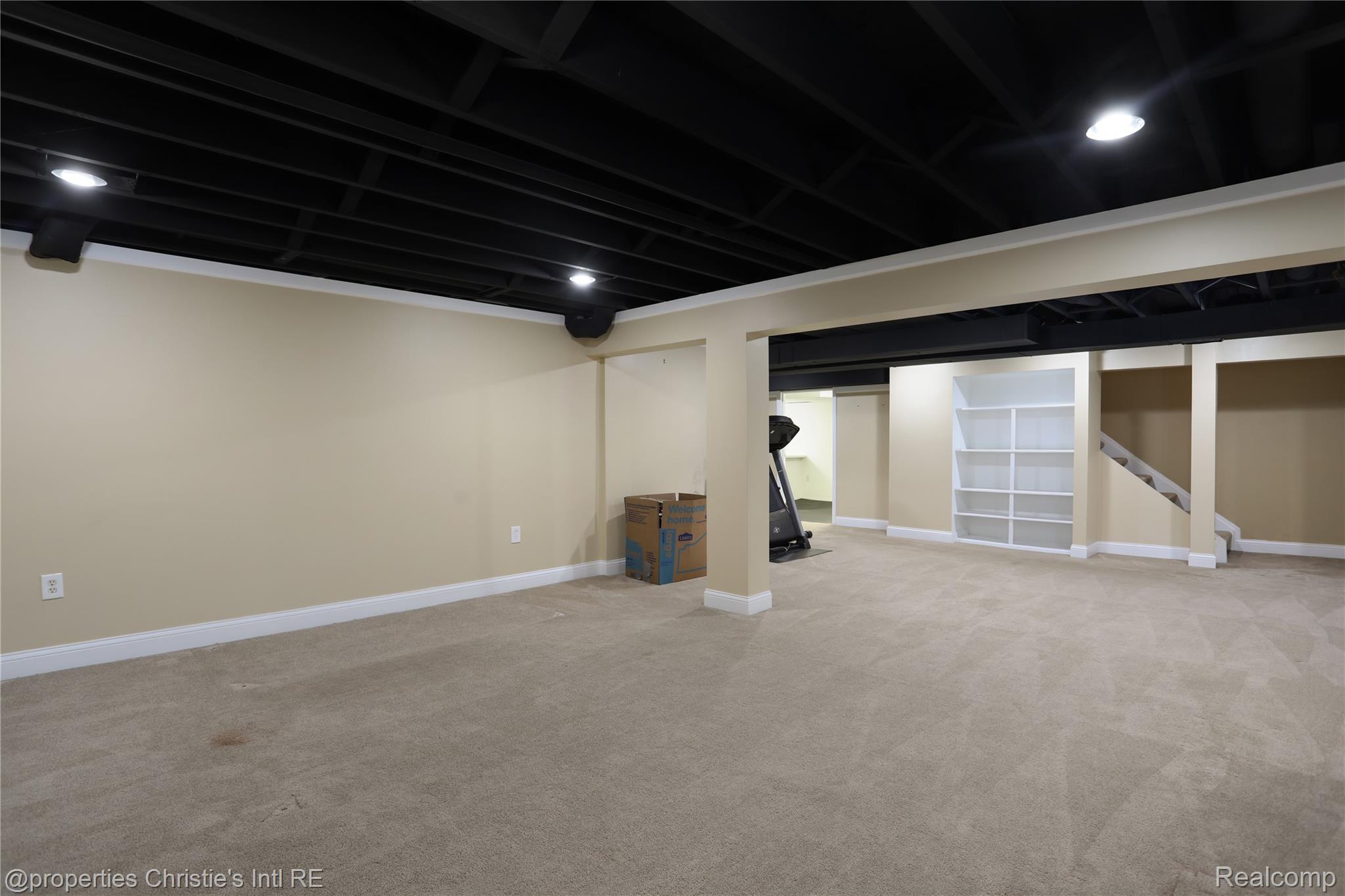 2021 Hyde Park Drive