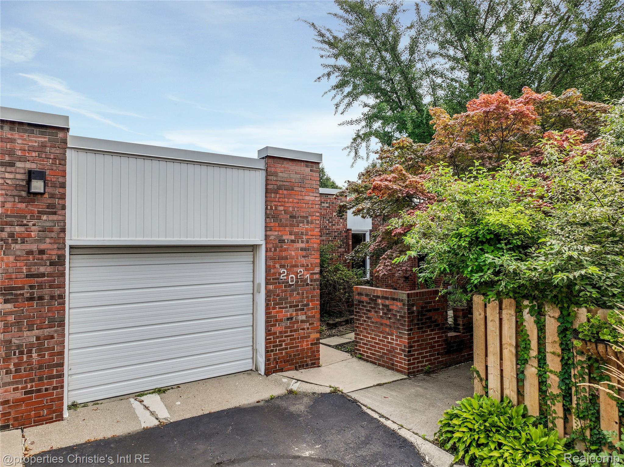 2021 Hyde Park Drive