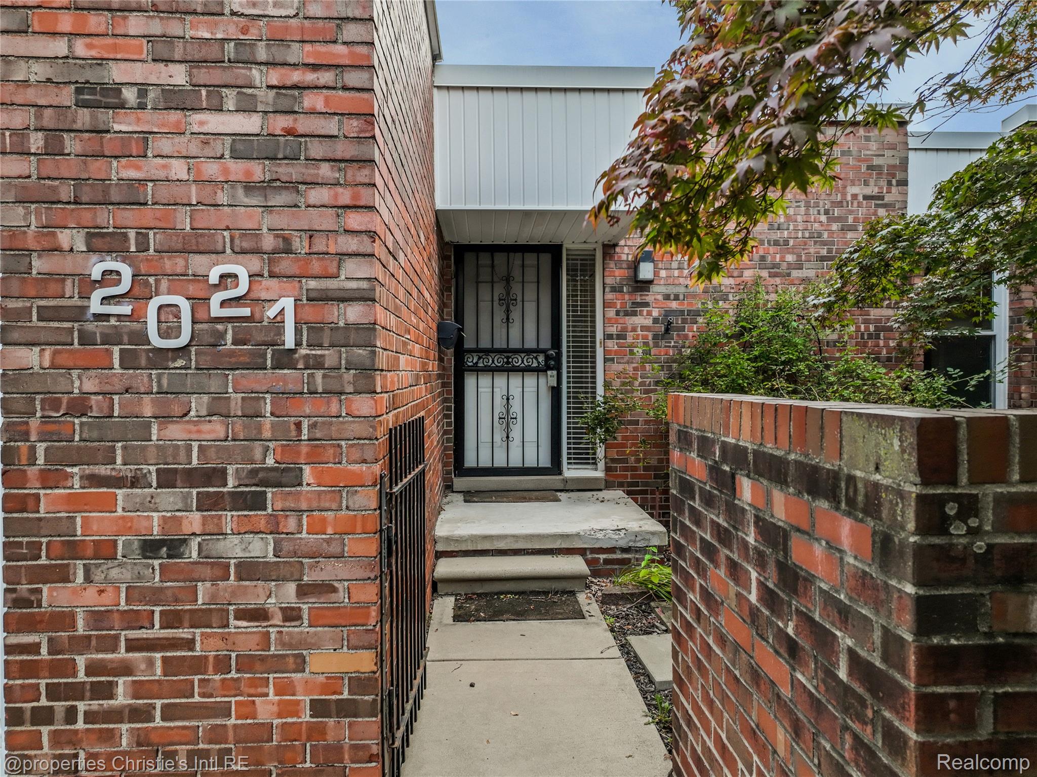 2021 Hyde Park Drive