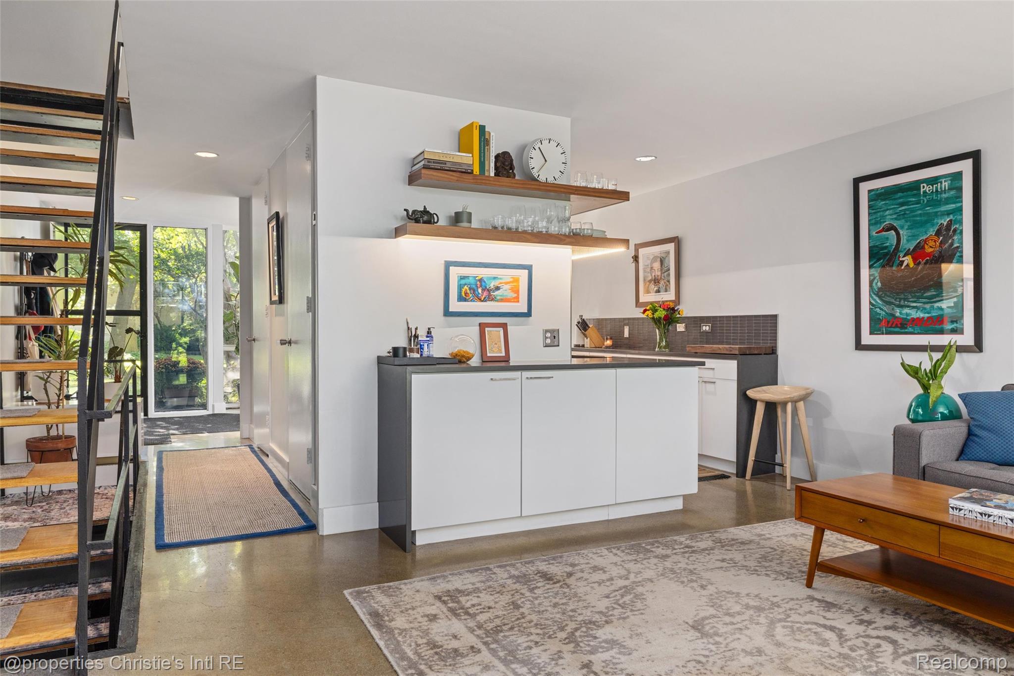 1401 Nicolet Place