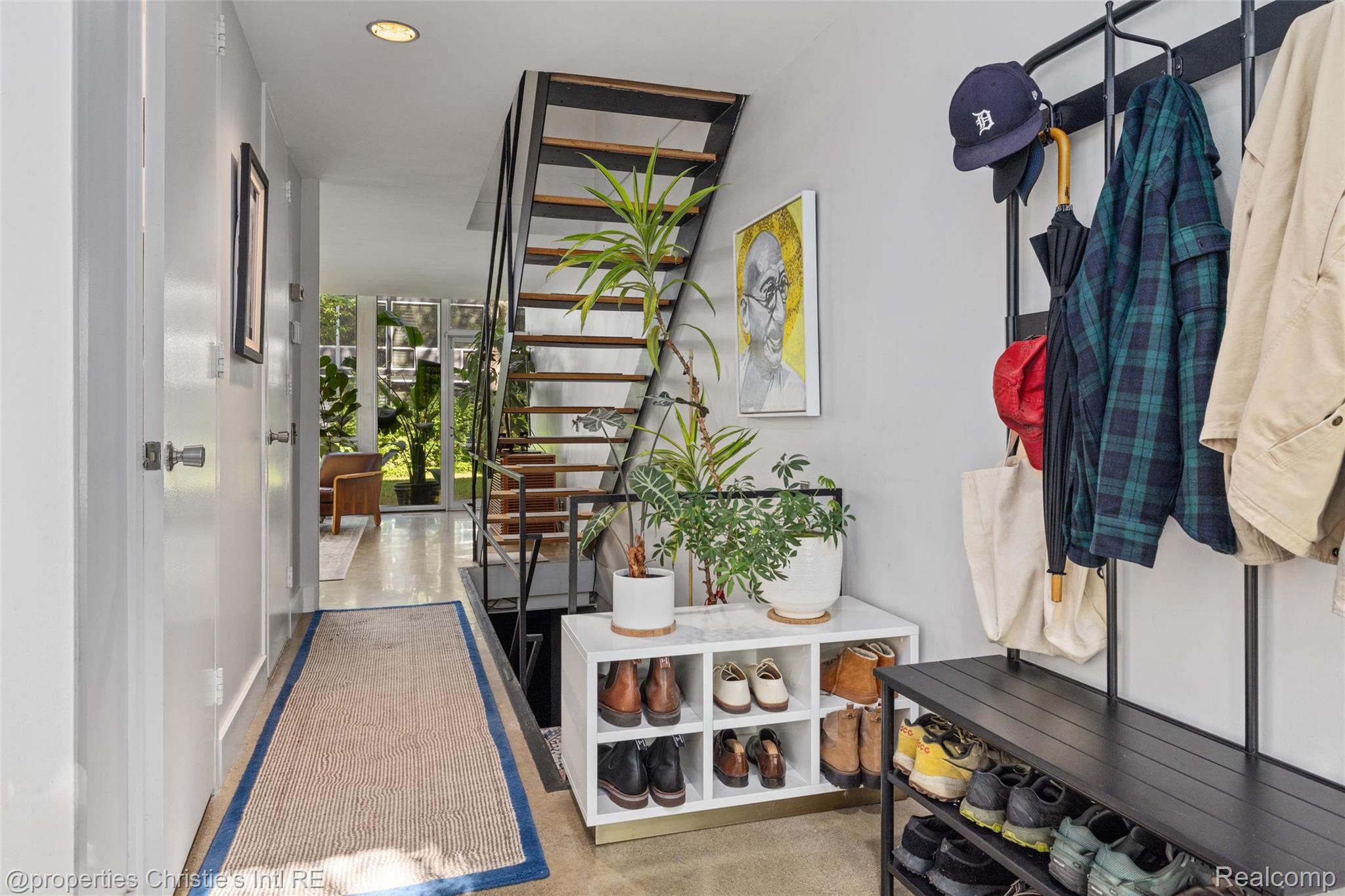 1401 Nicolet Place