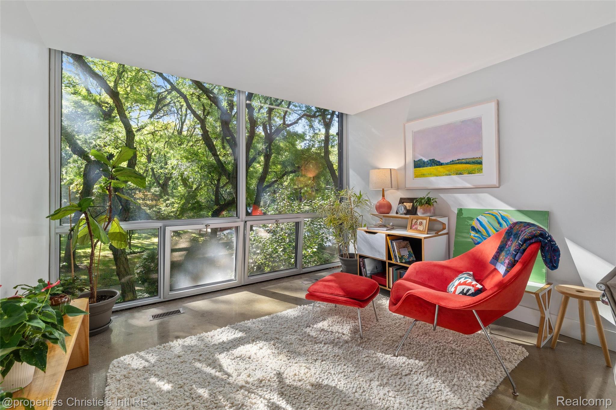 1401 Nicolet Place