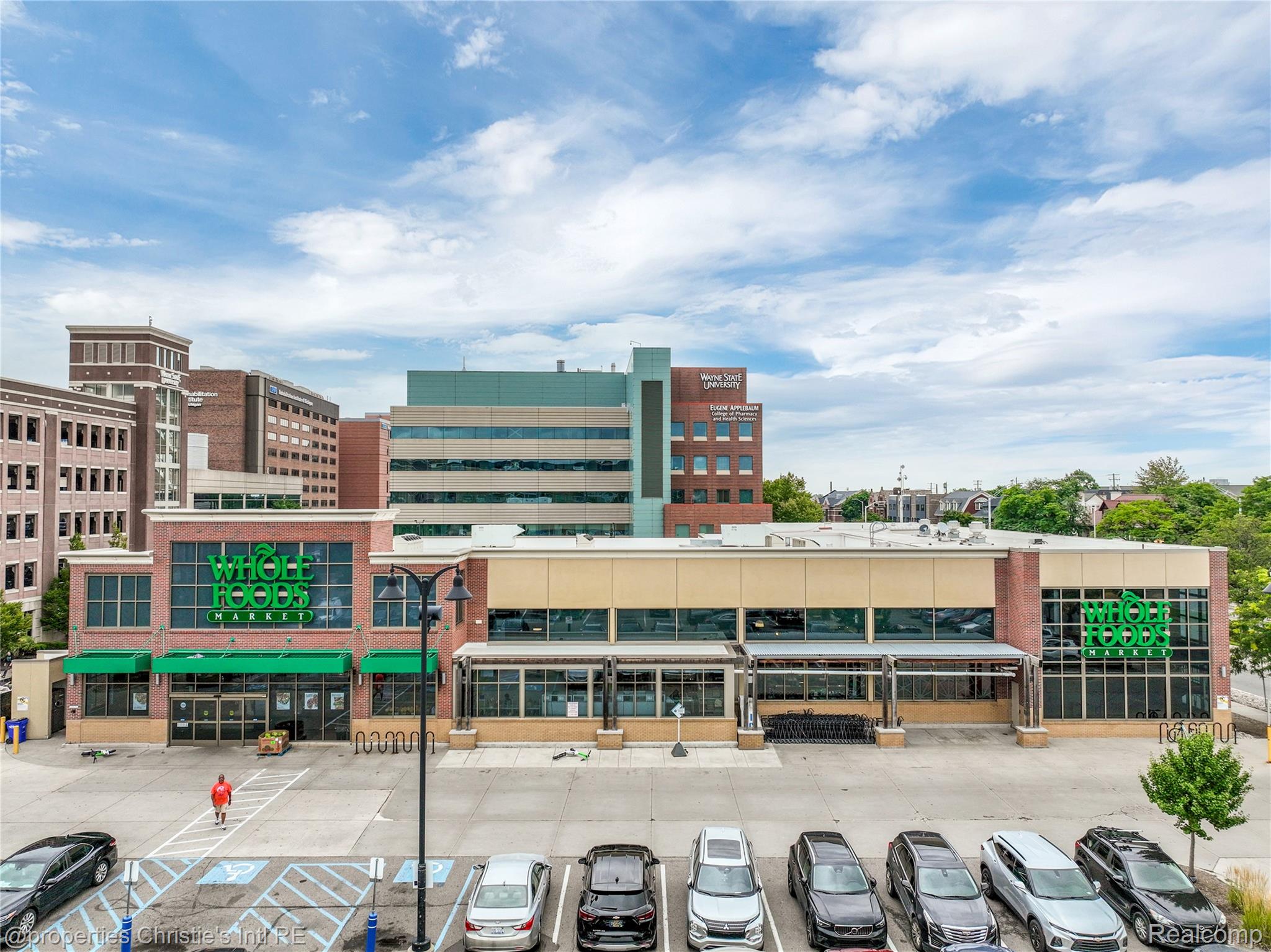 3670 Woodward Avenue 202