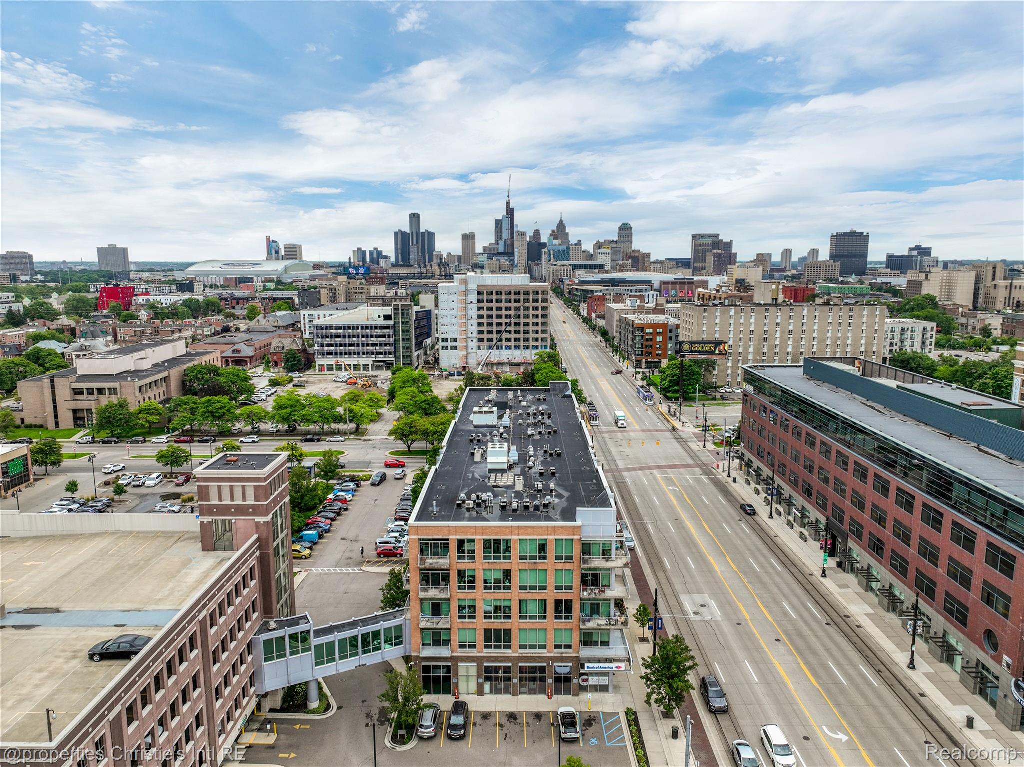 3670 Woodward Avenue 202