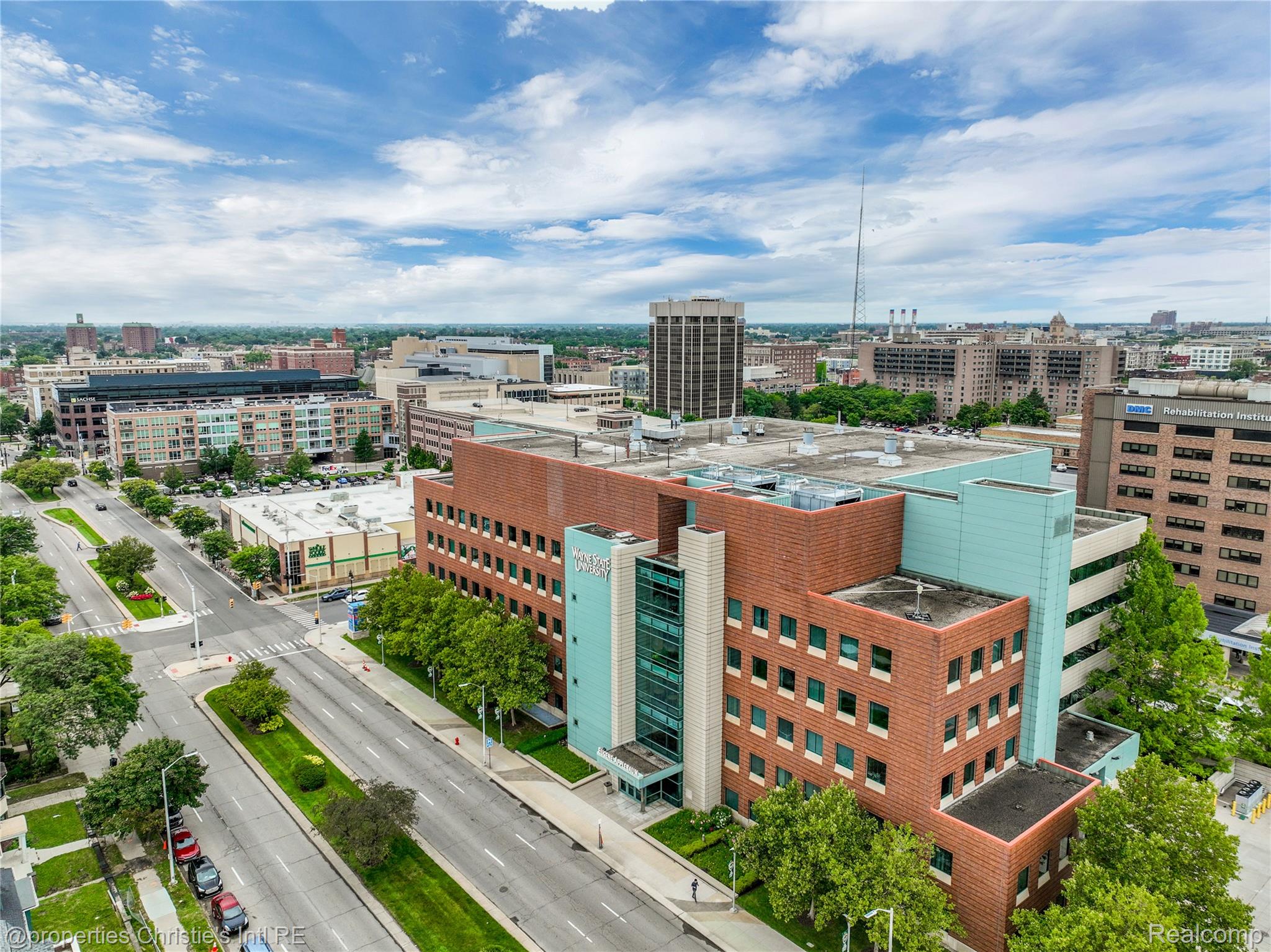 3670 Woodward Avenue 202