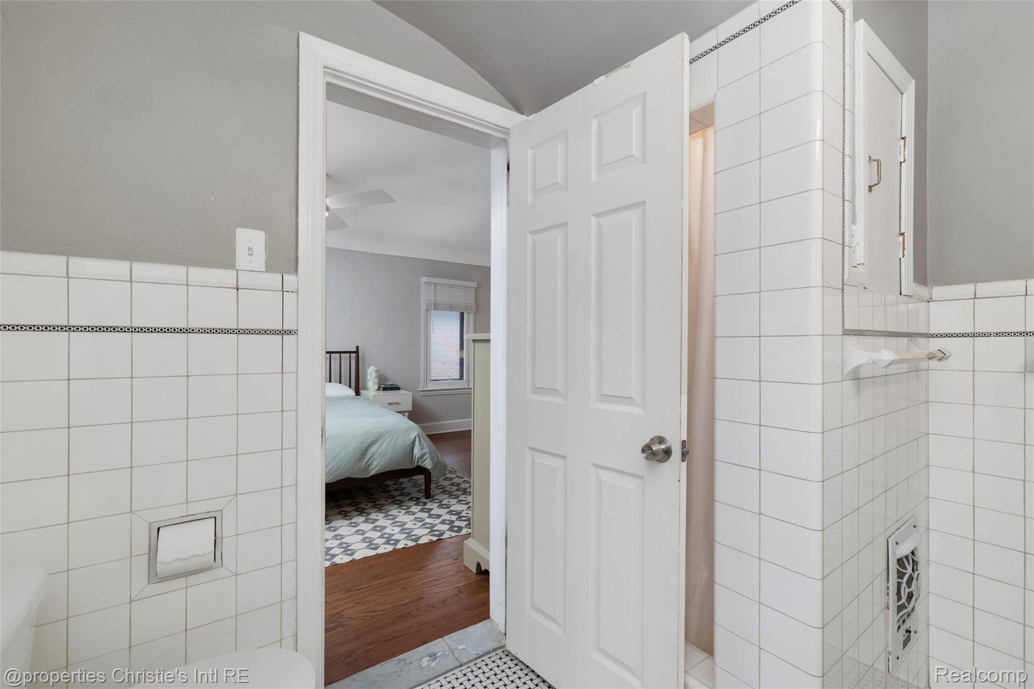 17394 Parkside Street