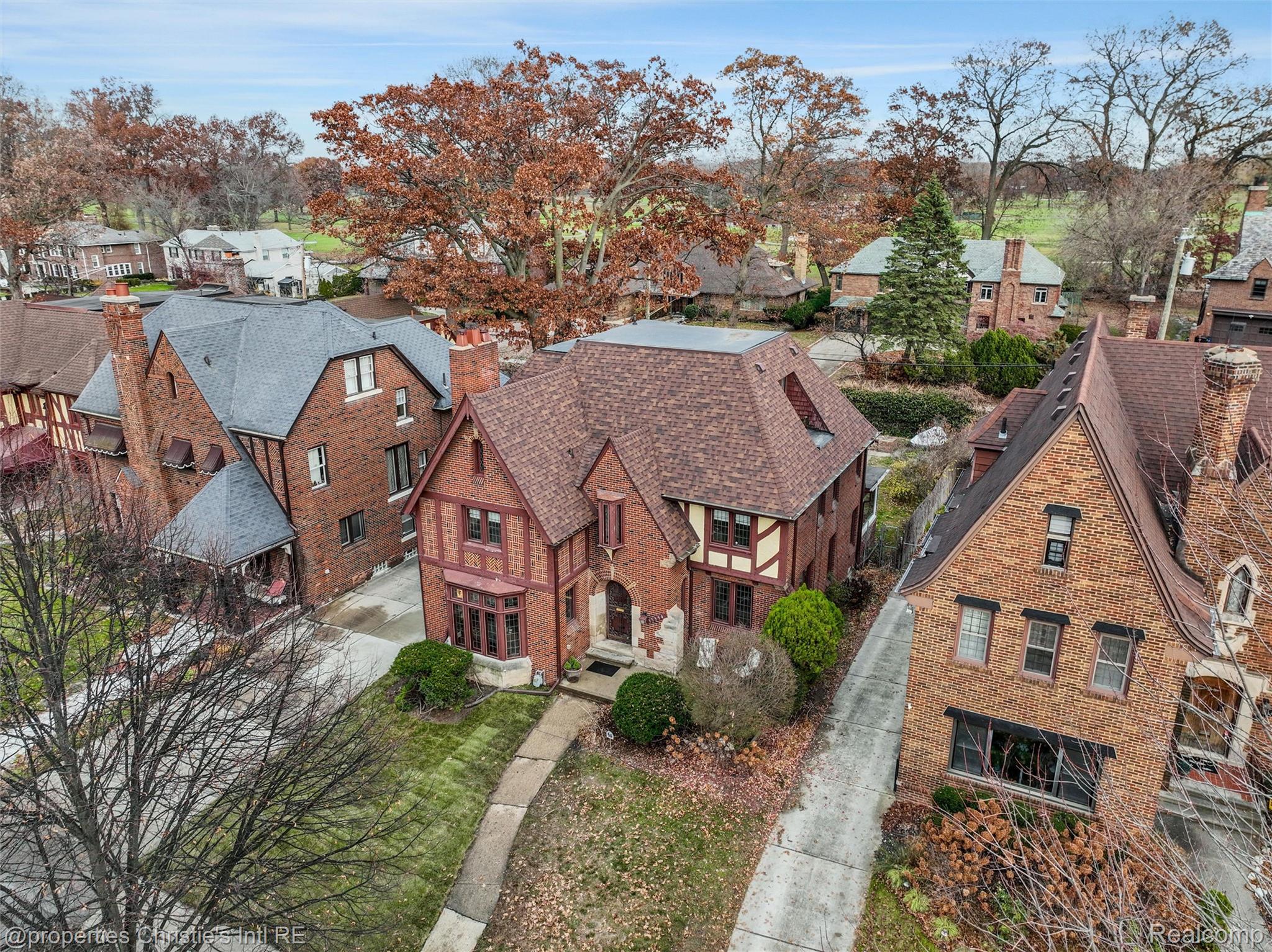 17394 Parkside Street