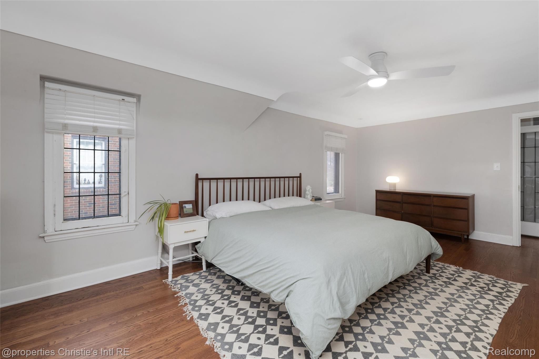 17394 Parkside Street