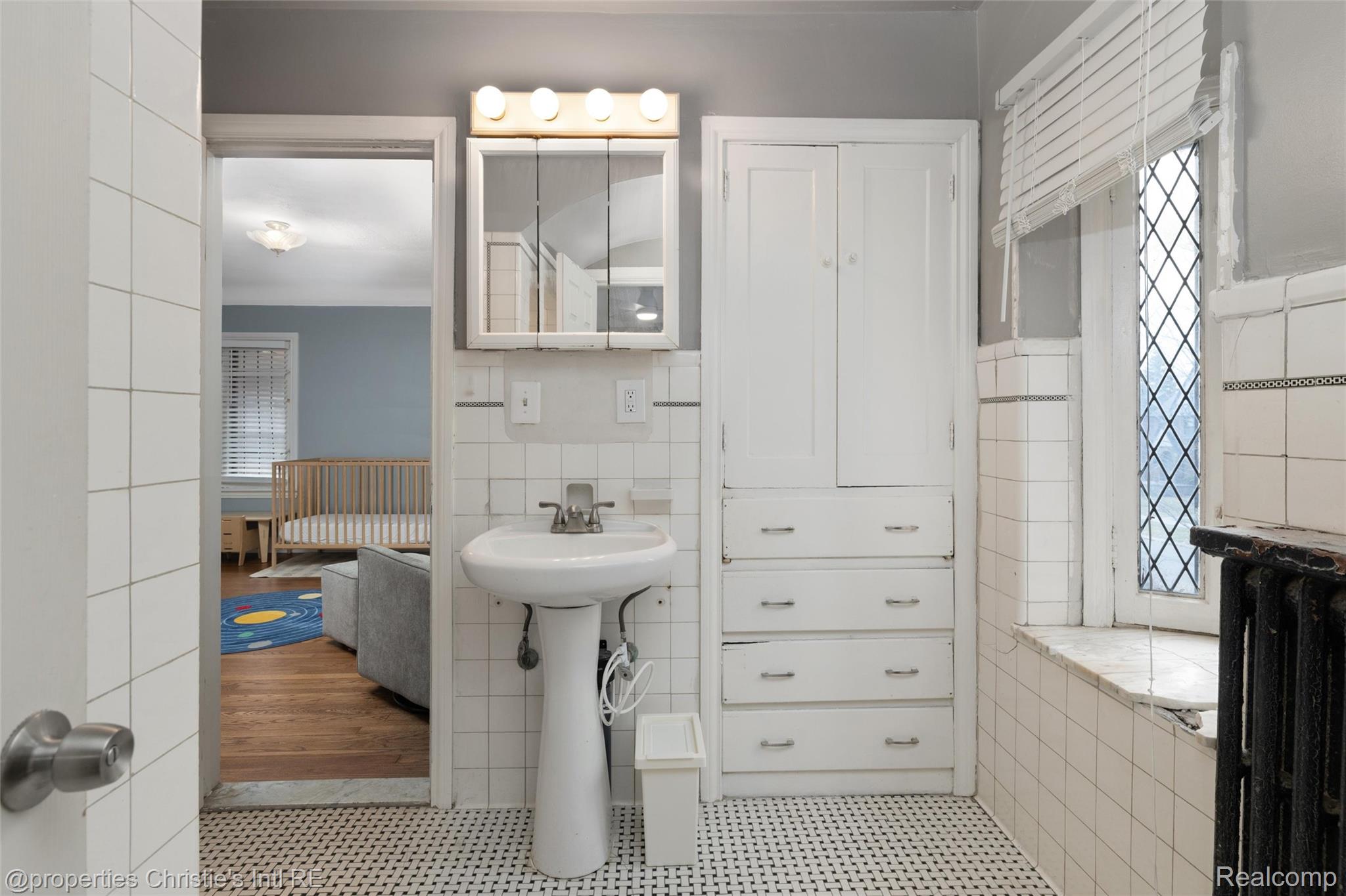 17394 Parkside Street