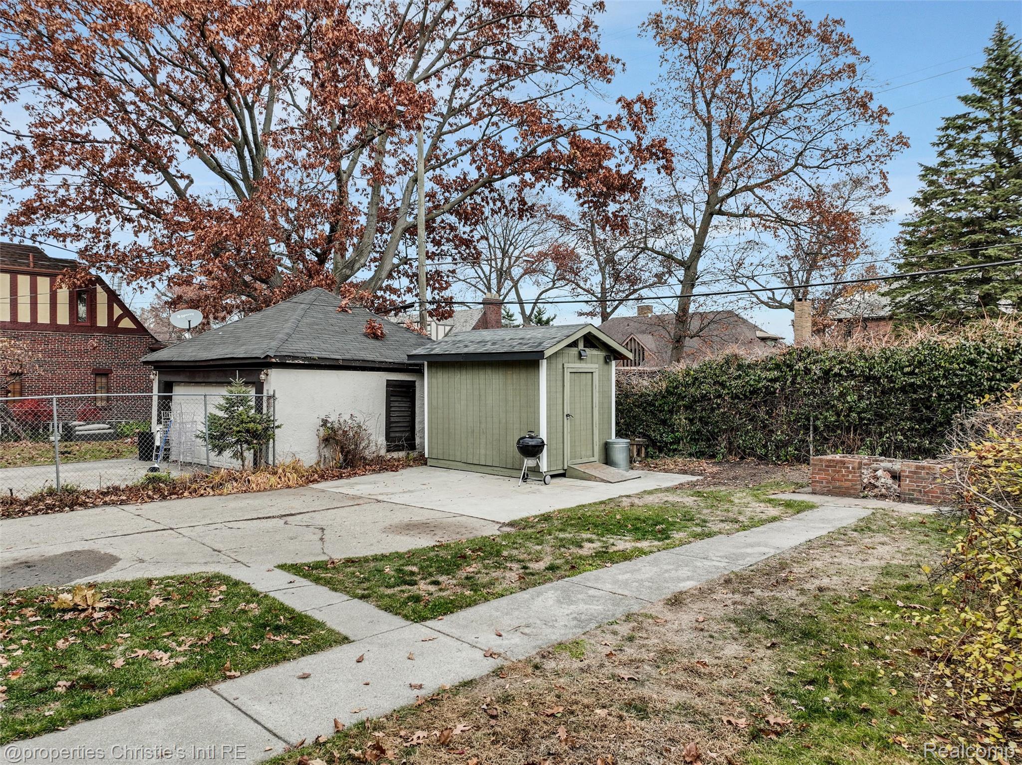 17394 Parkside Street