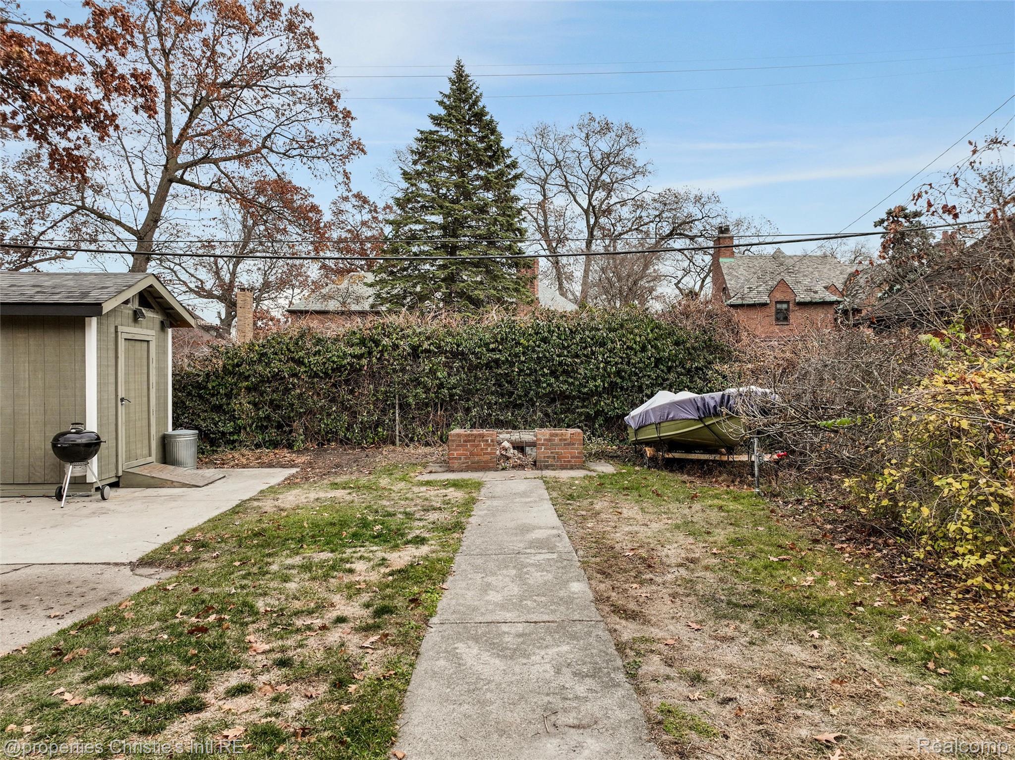 17394 Parkside Street