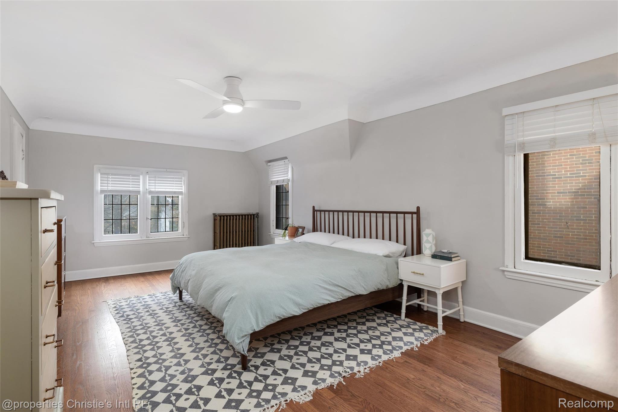 17394 Parkside Street