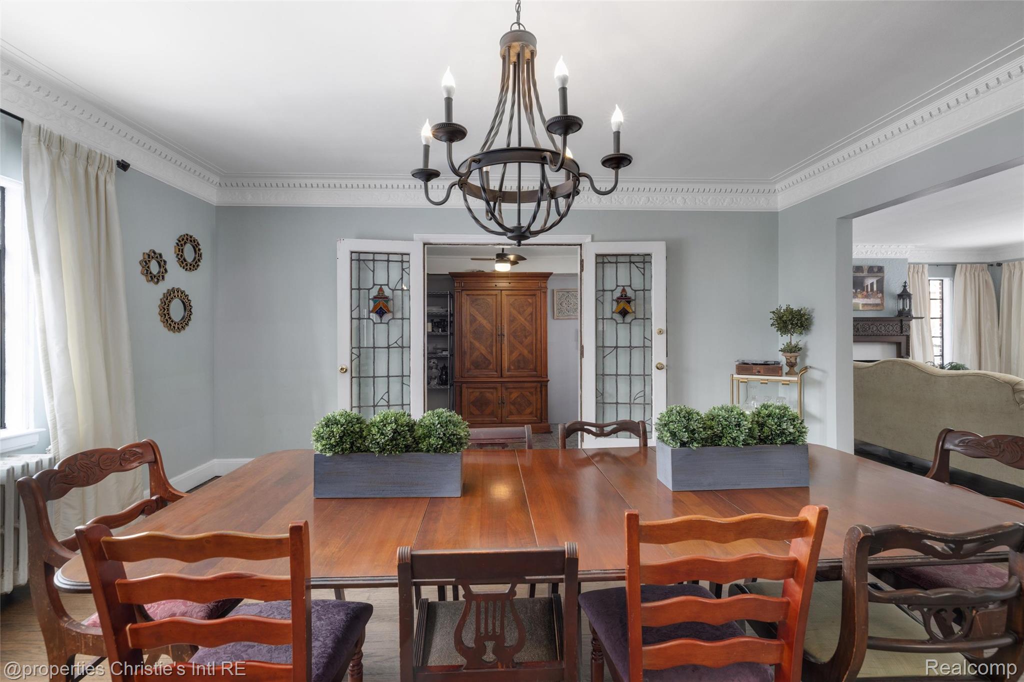 19435 Shrewsbury Road