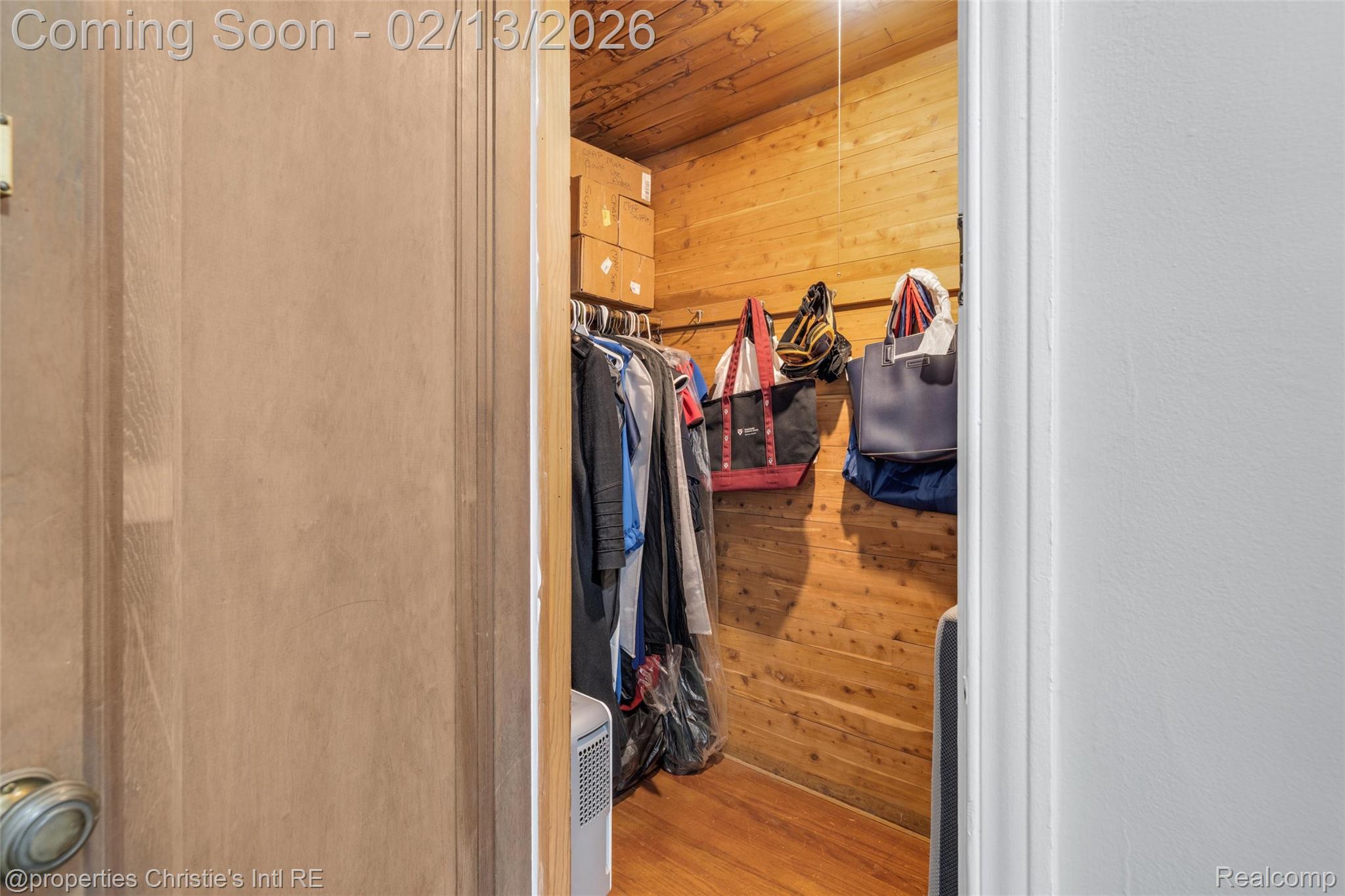 19435 Shrewsbury Road