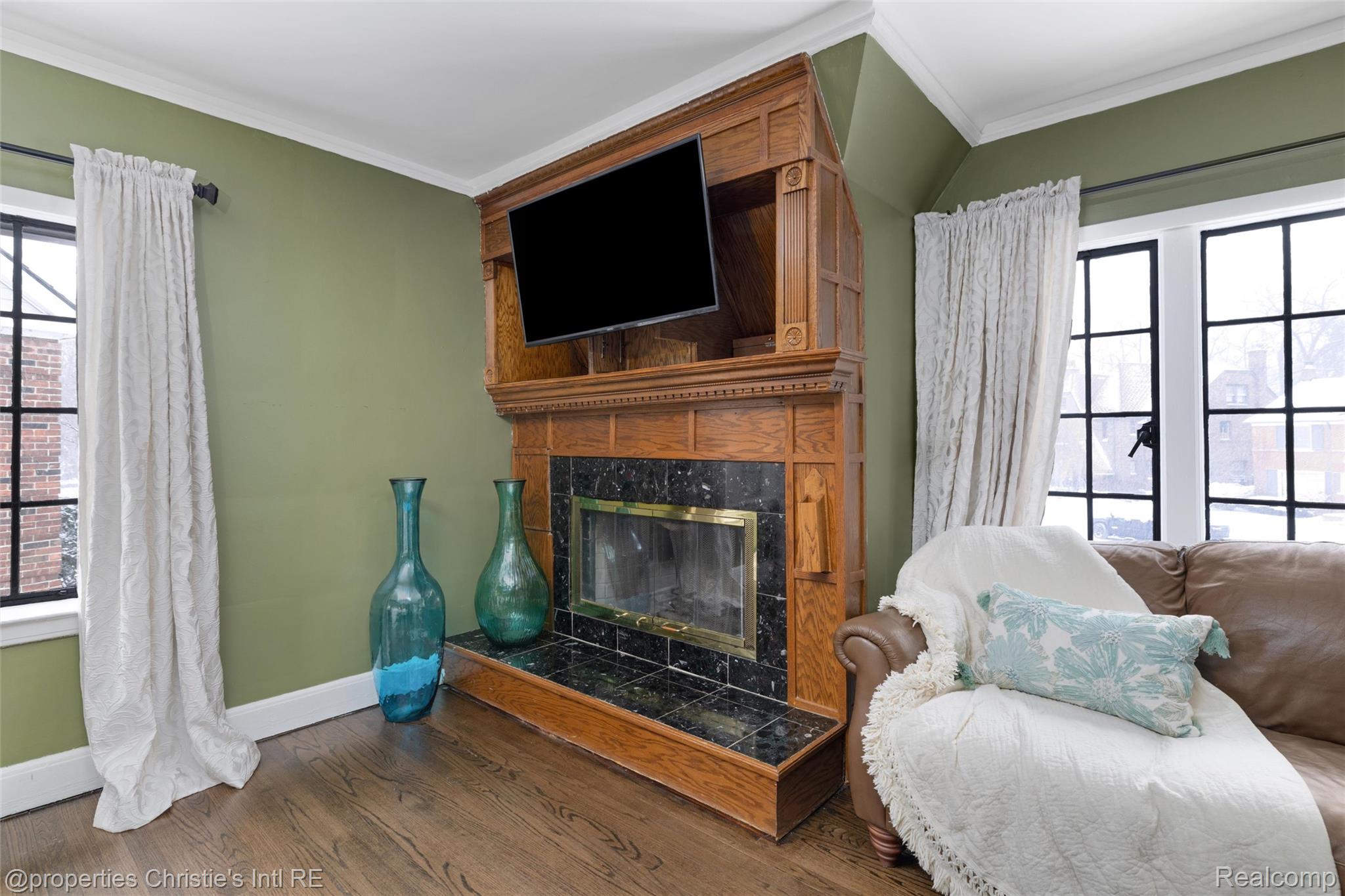 19435 Shrewsbury Road