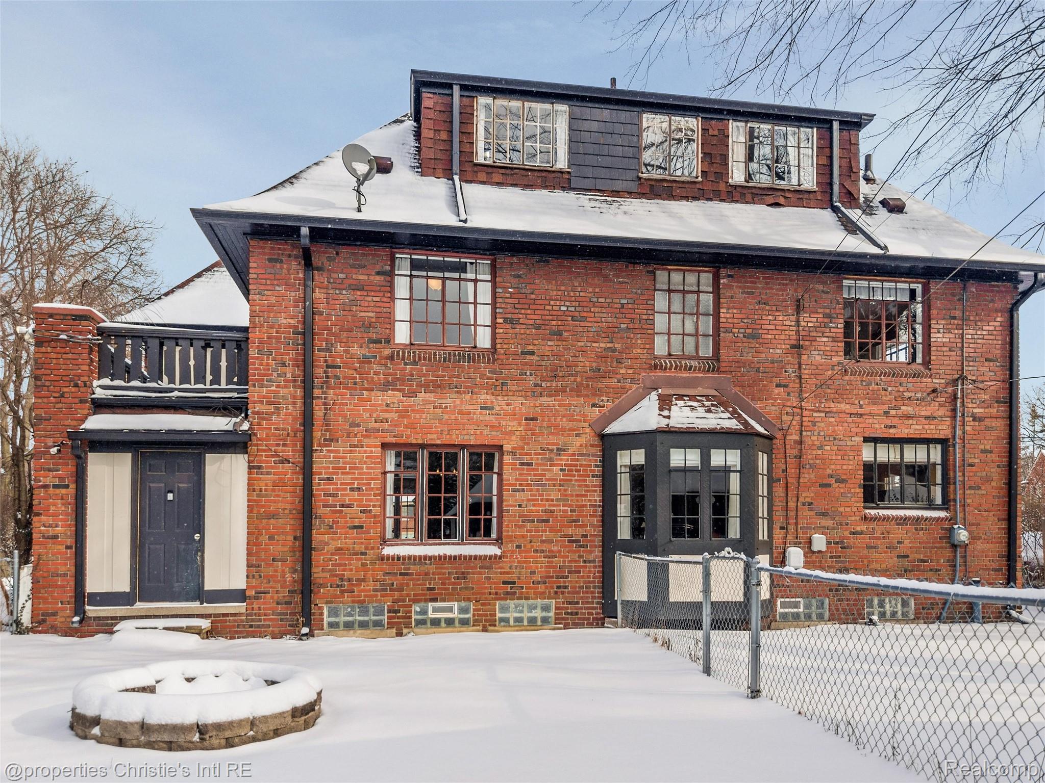 19435 Shrewsbury Road