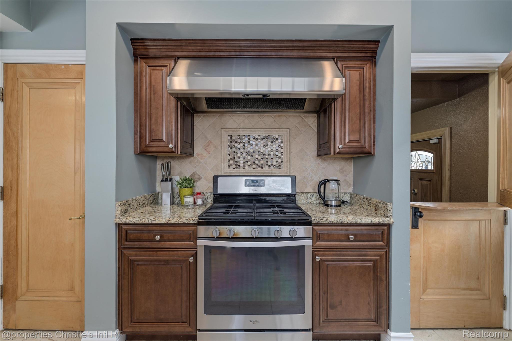 19435 Shrewsbury Road