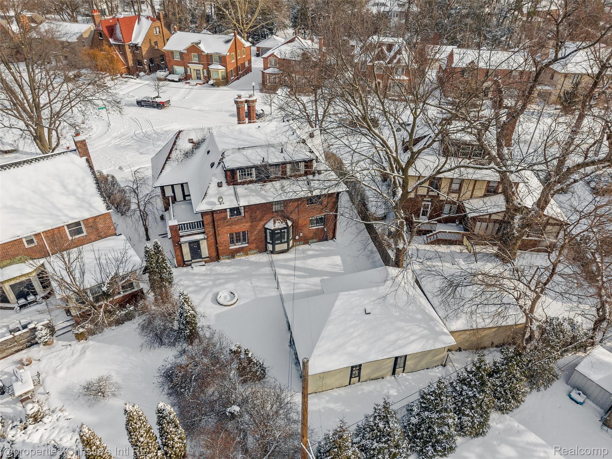 19435 Shrewsbury Road