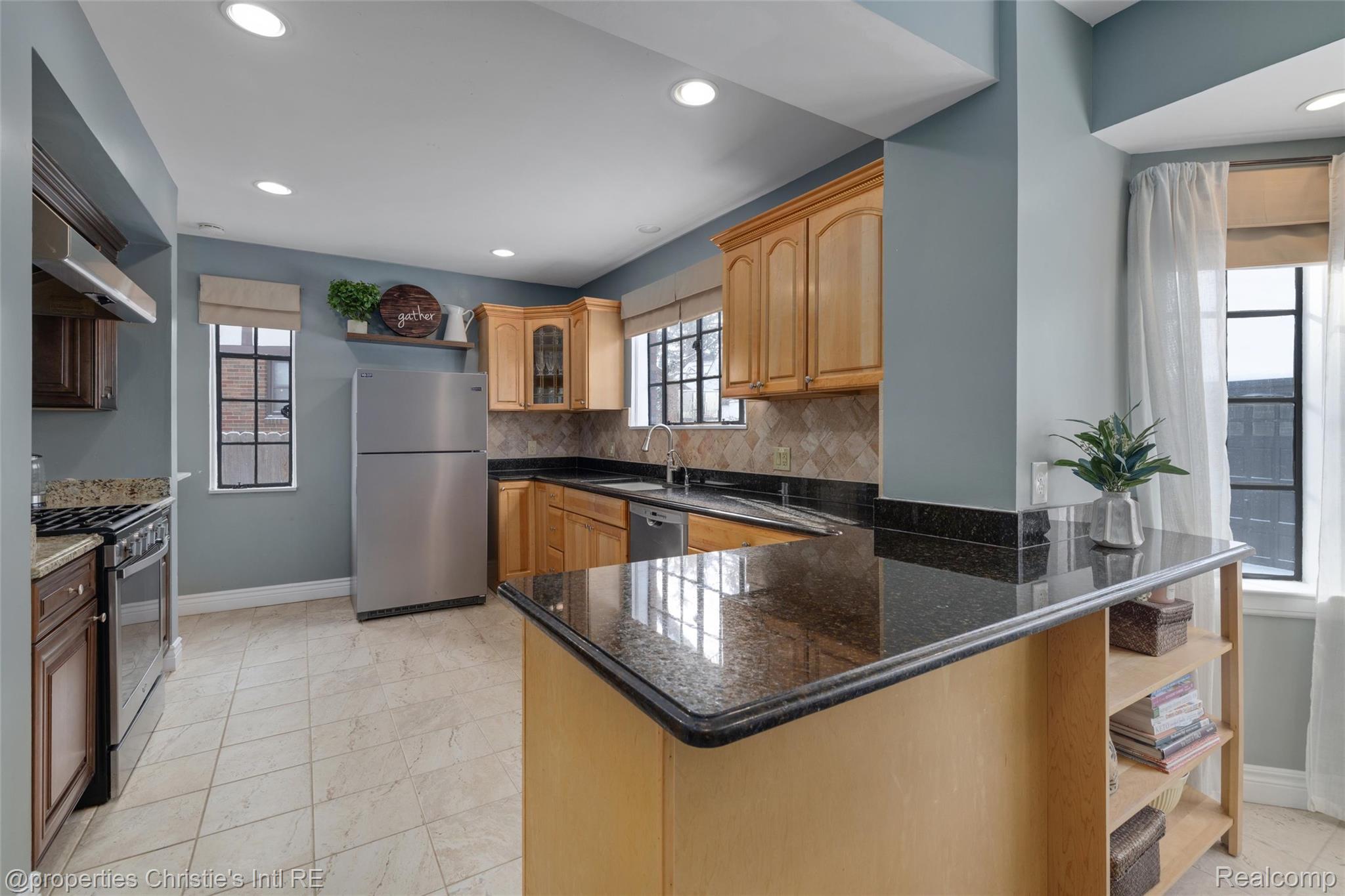 19435 Shrewsbury Road