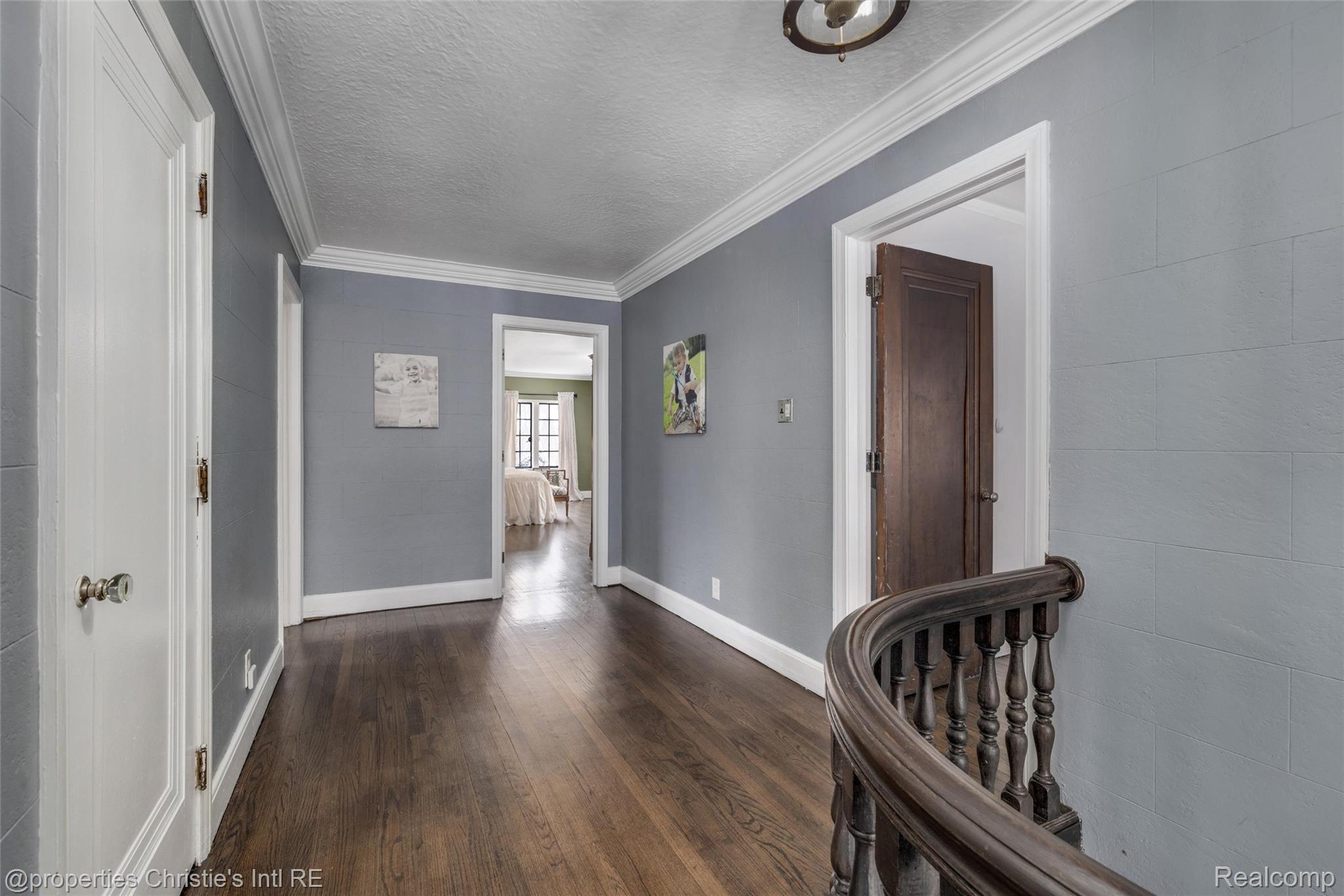 19435 Shrewsbury Road