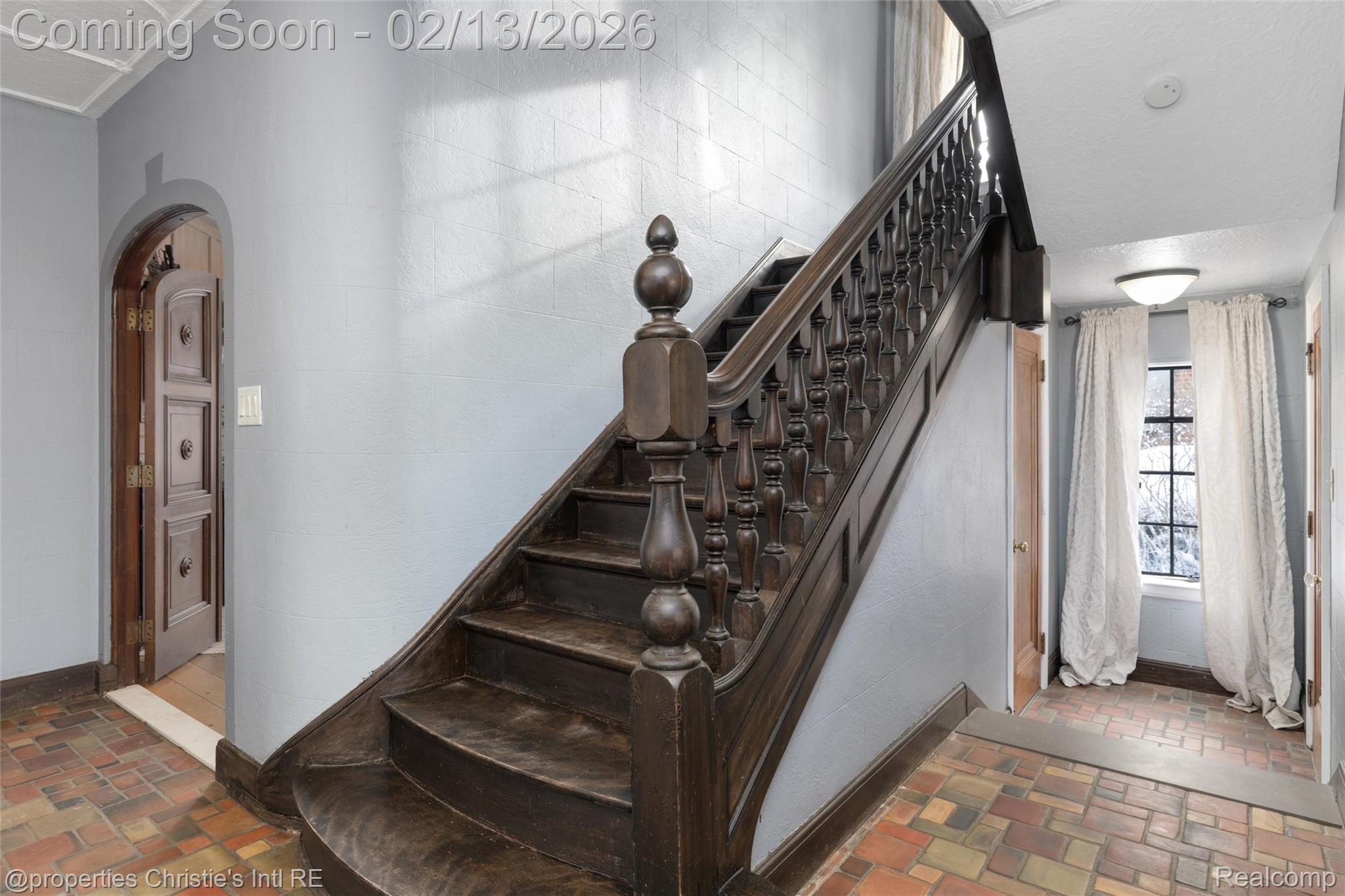 19435 Shrewsbury Road