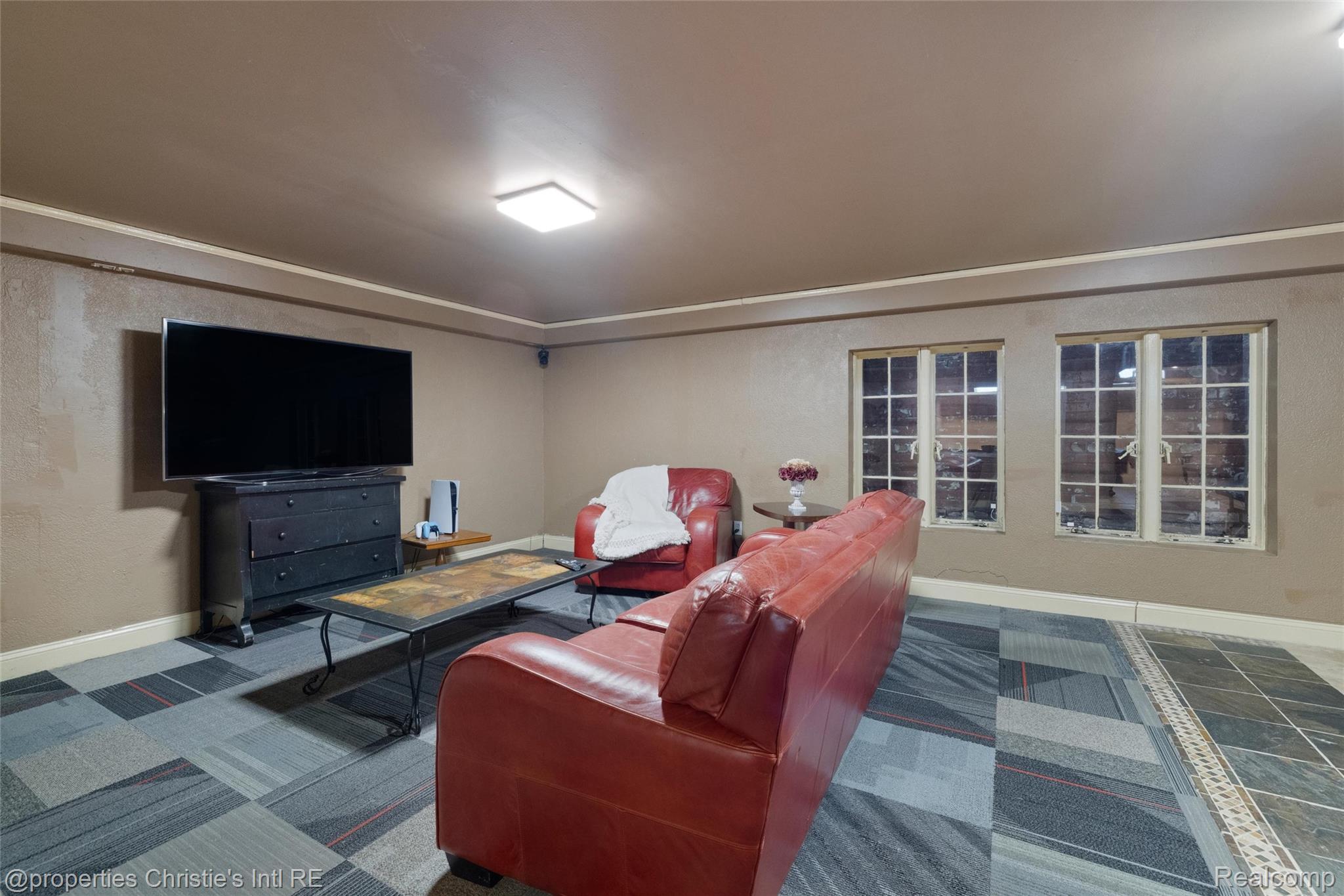 19435 Shrewsbury Road