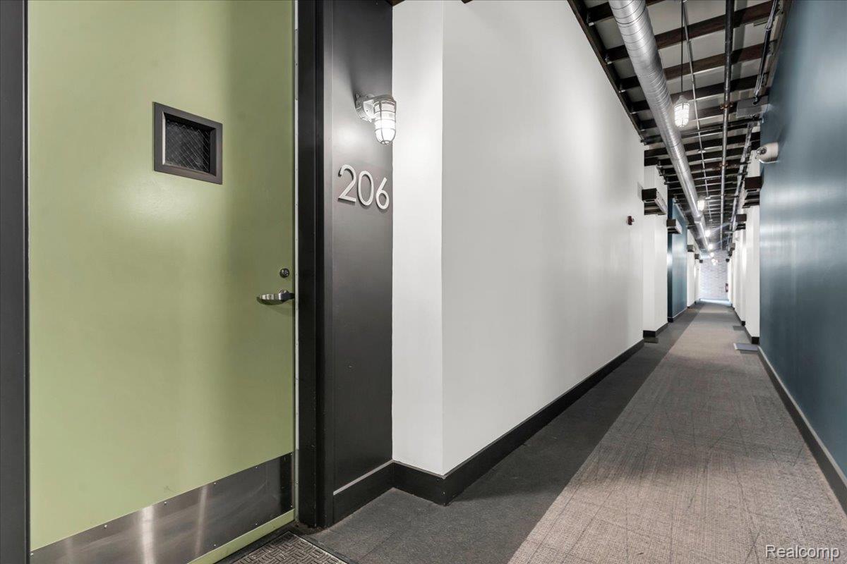 211 E 9 Mile Road Unit: 206