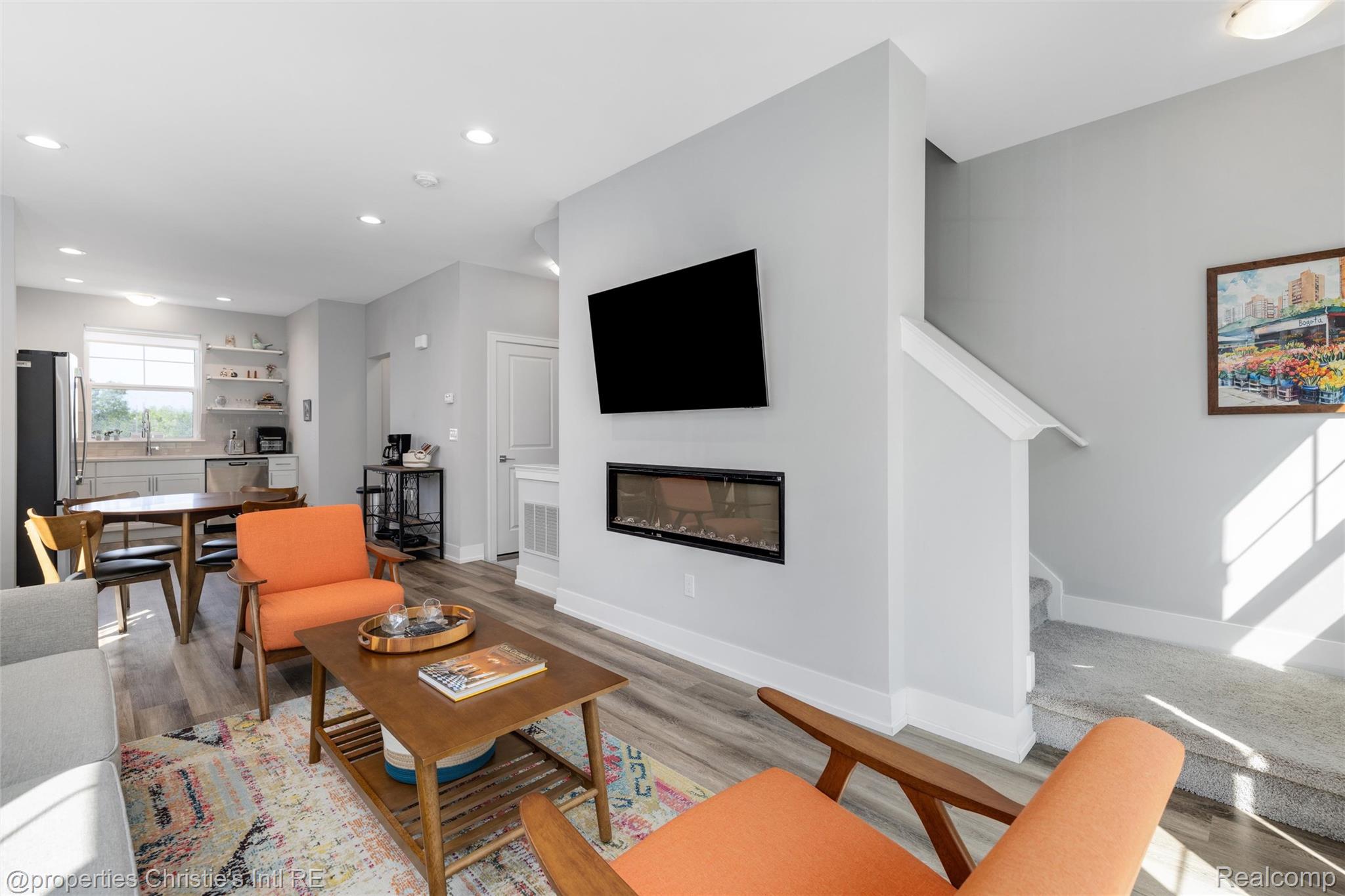 5151 Avery 18