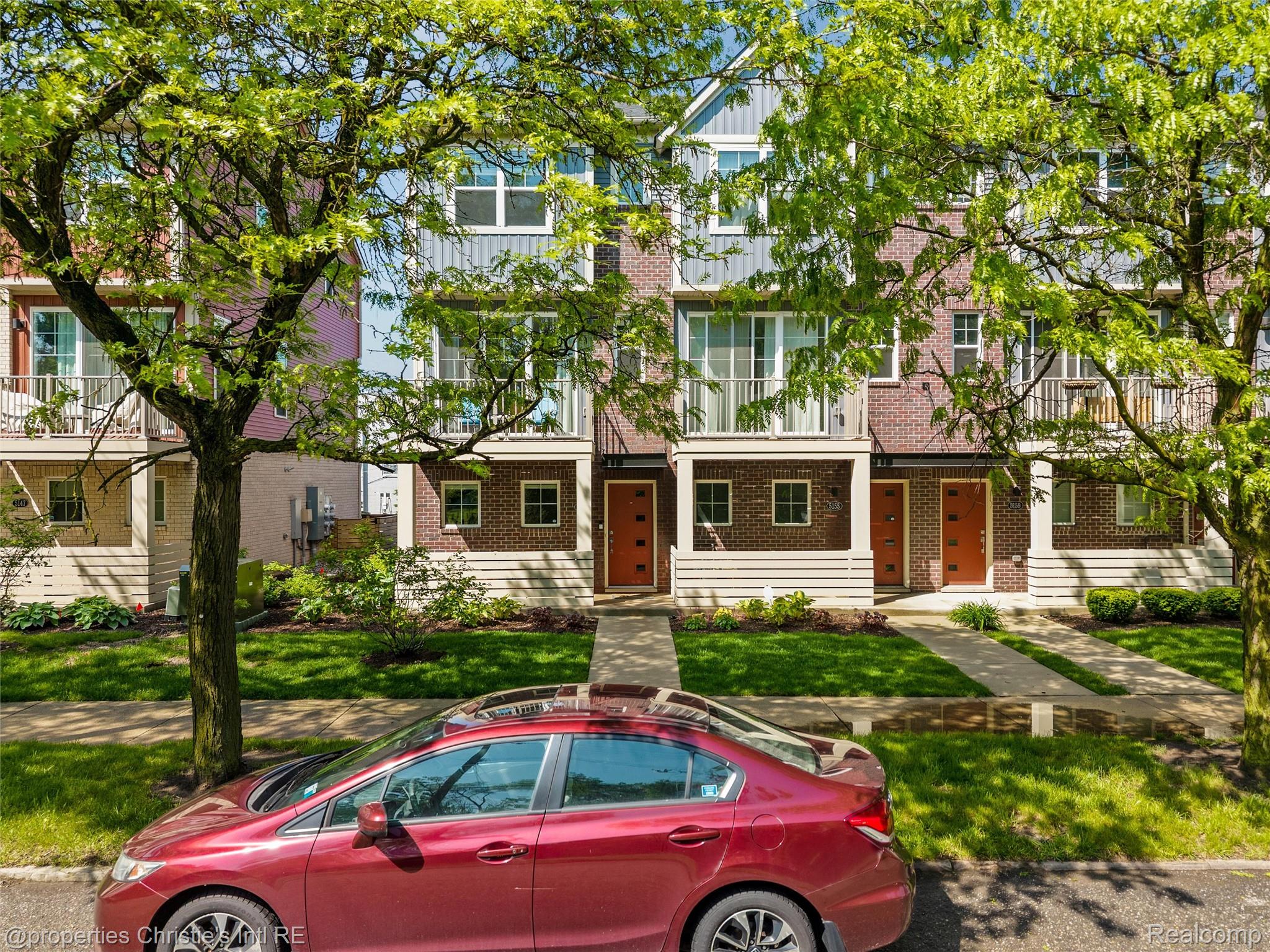 5151 Avery 18