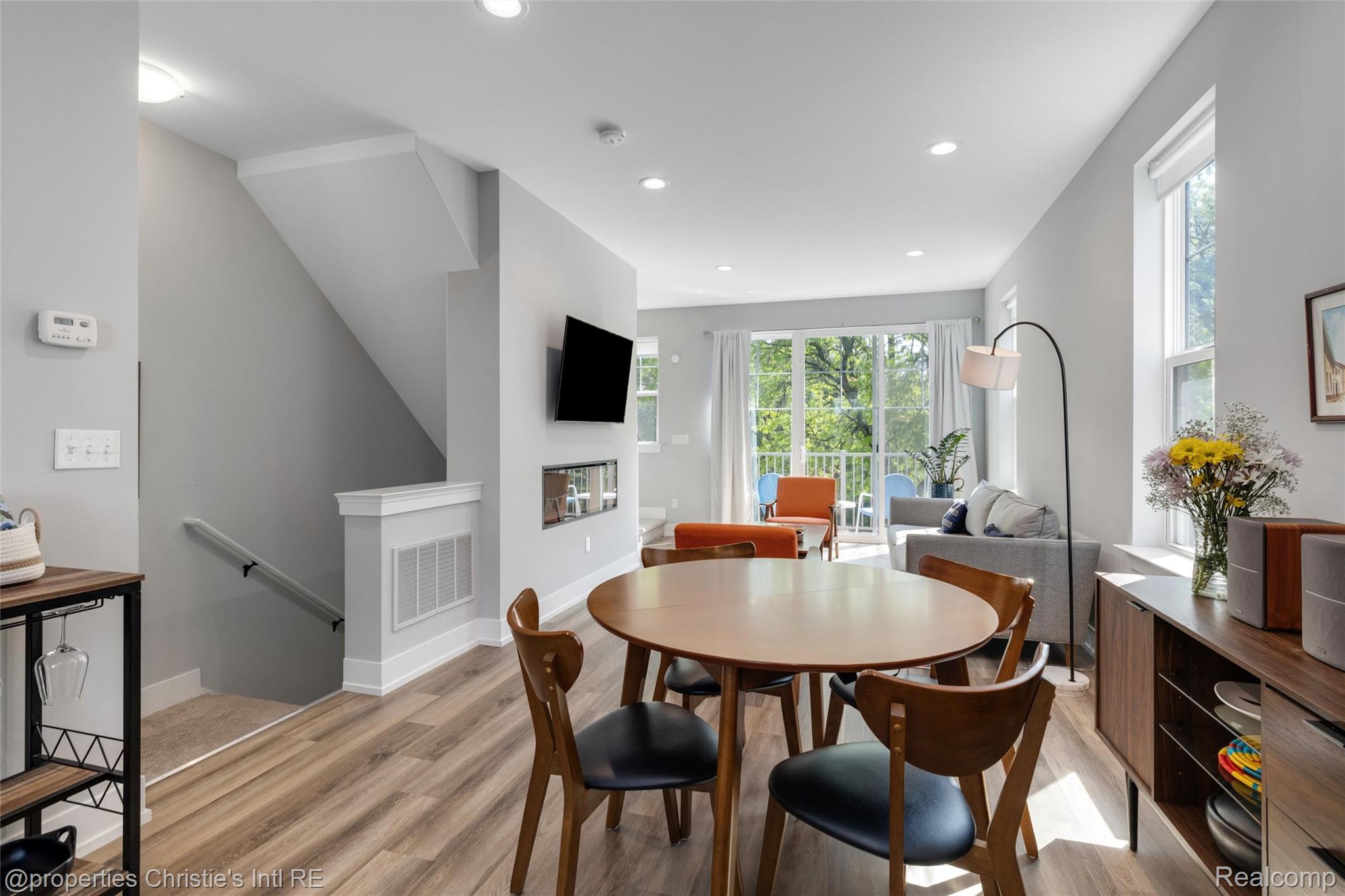 5151 Avery 18