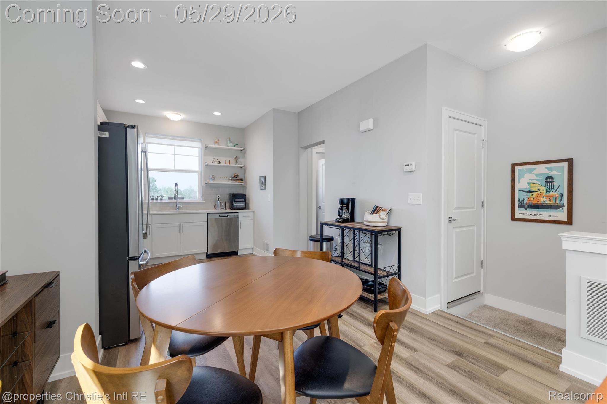 5151 Avery 18