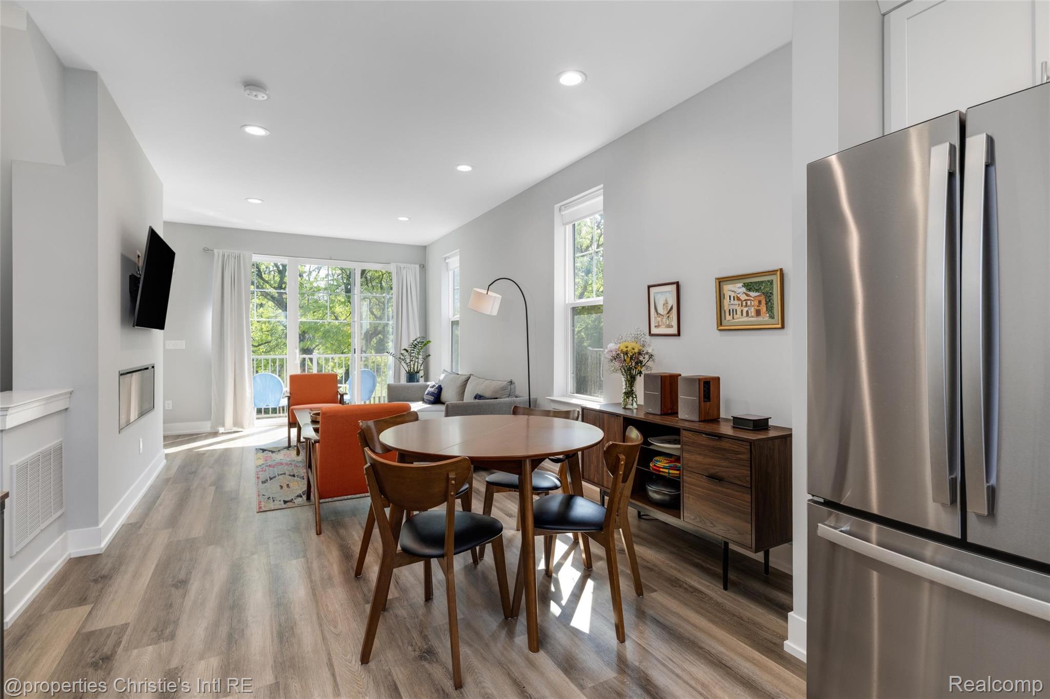 5151 Avery 18