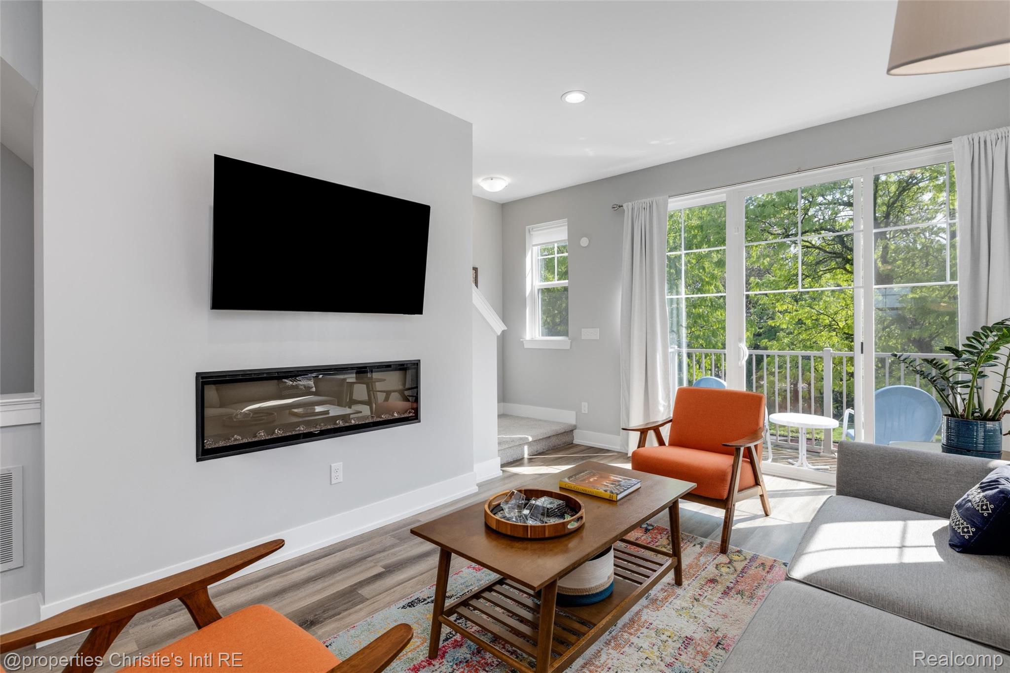 5151 Avery 18
