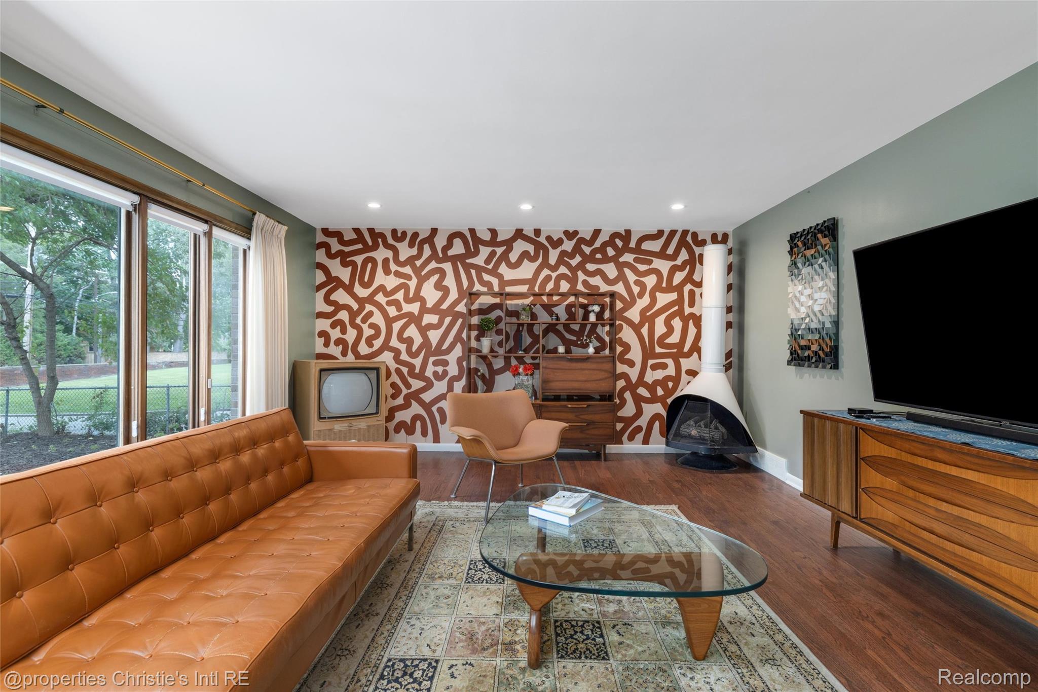 2771 W 7 Mile Road