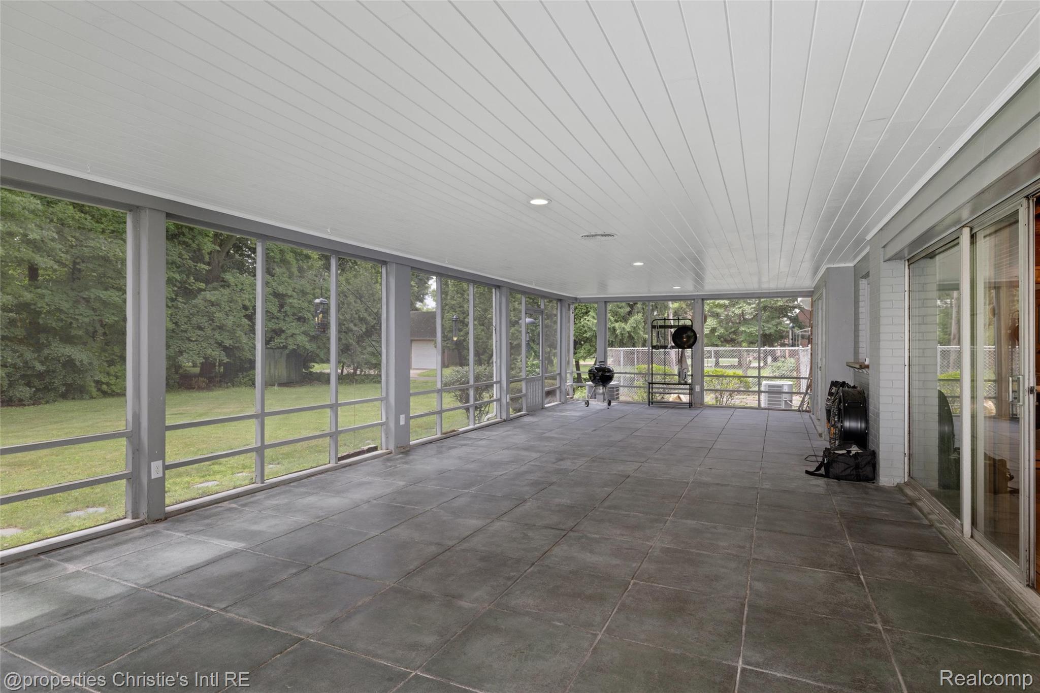 1925 Wellesley Drive