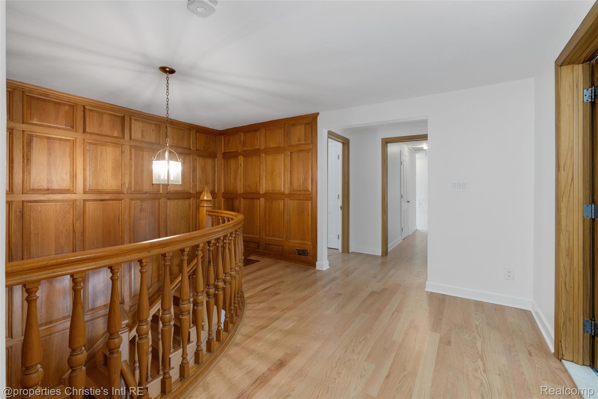 1925 Wellesley Drive