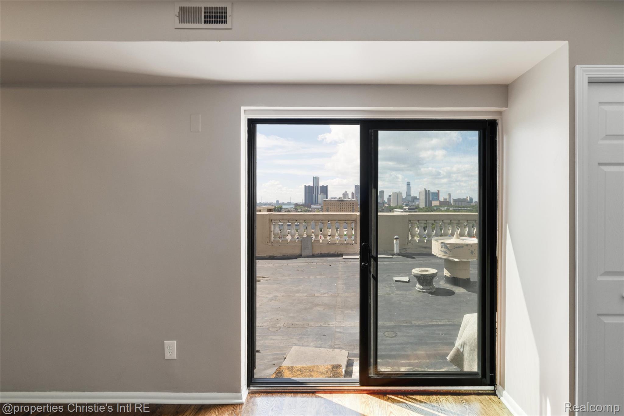 2900 E Jefferson AVE # 901D
