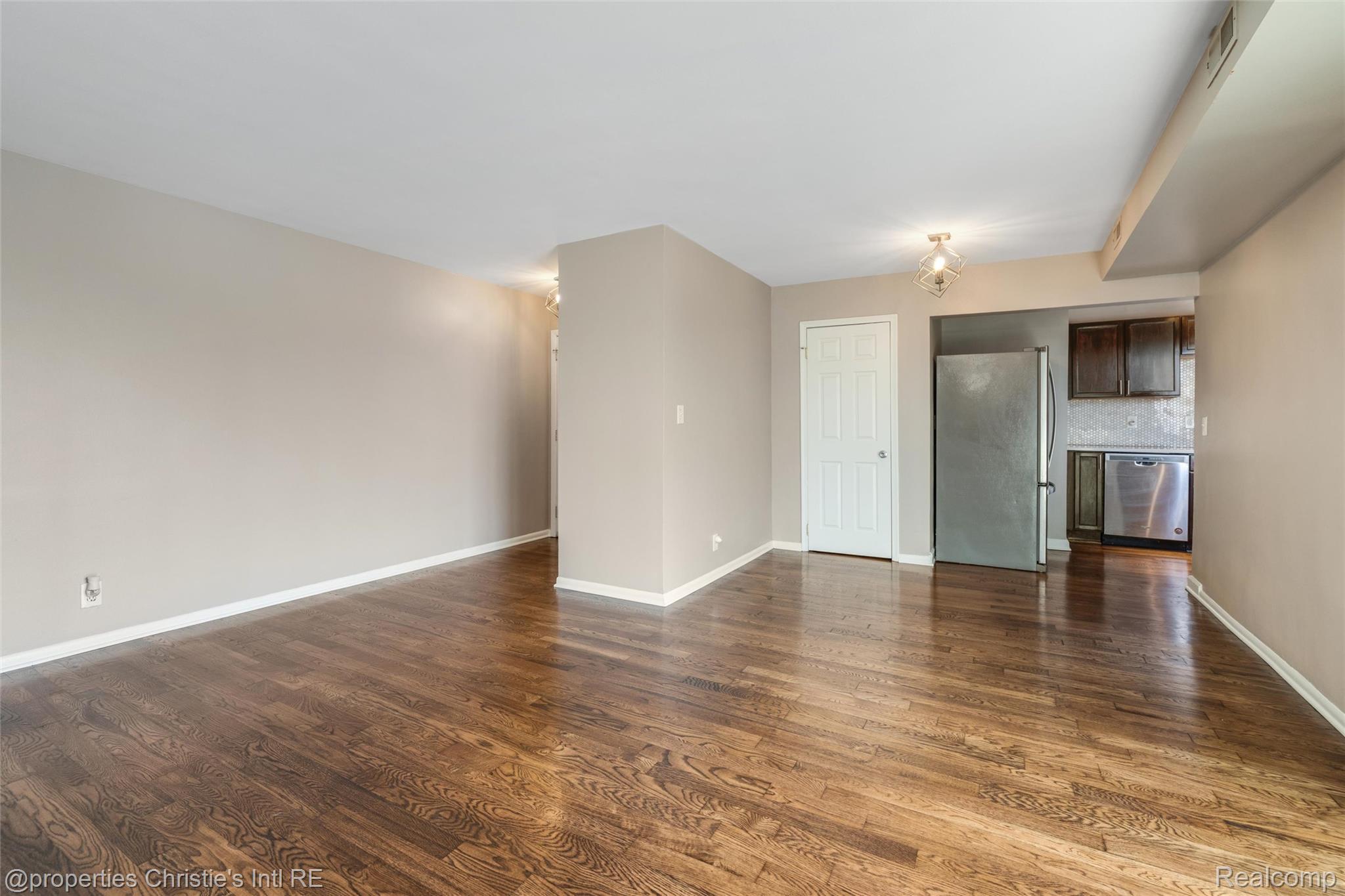 2900 E Jefferson AVE # 901D