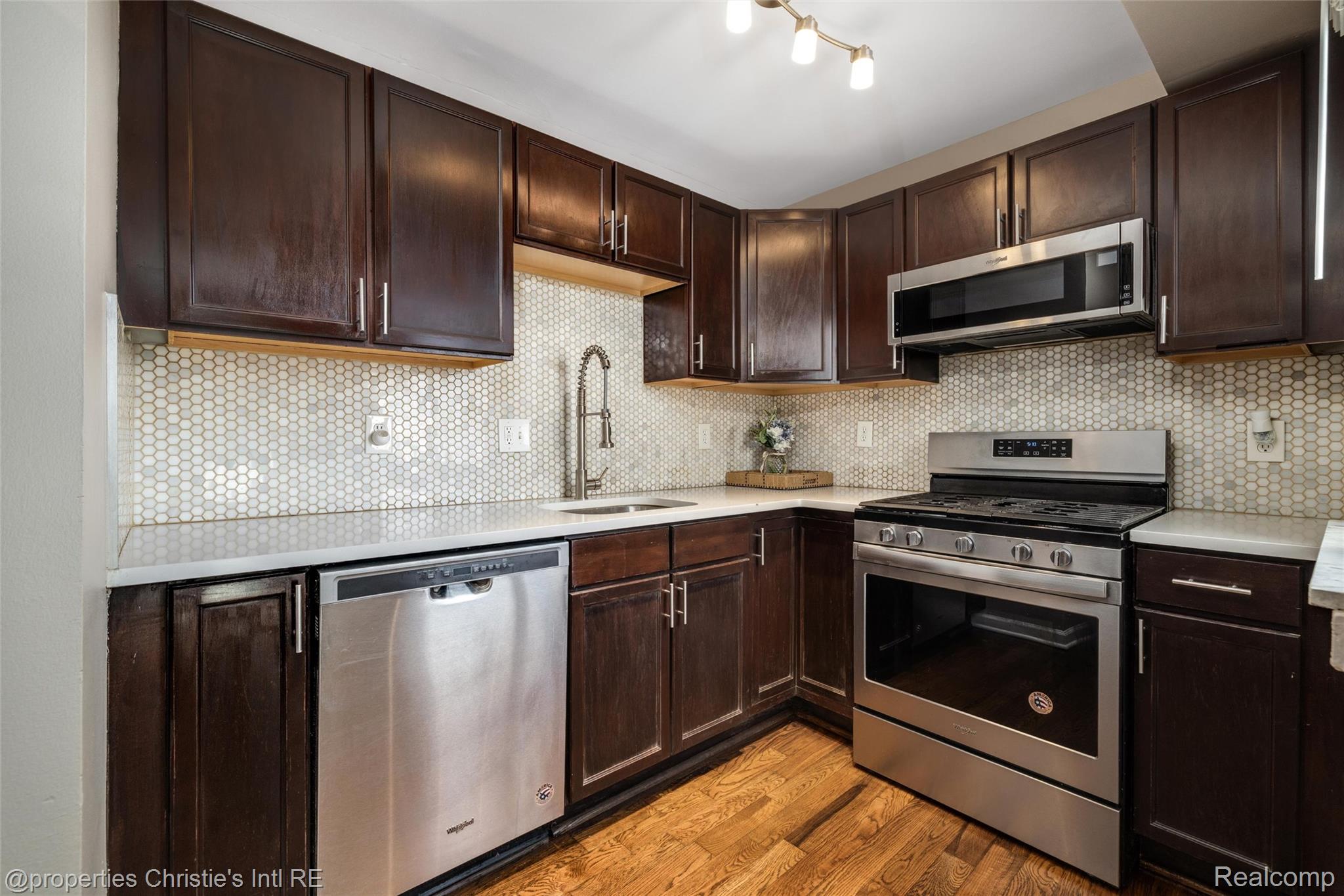 2900 E Jefferson AVE # 901D
