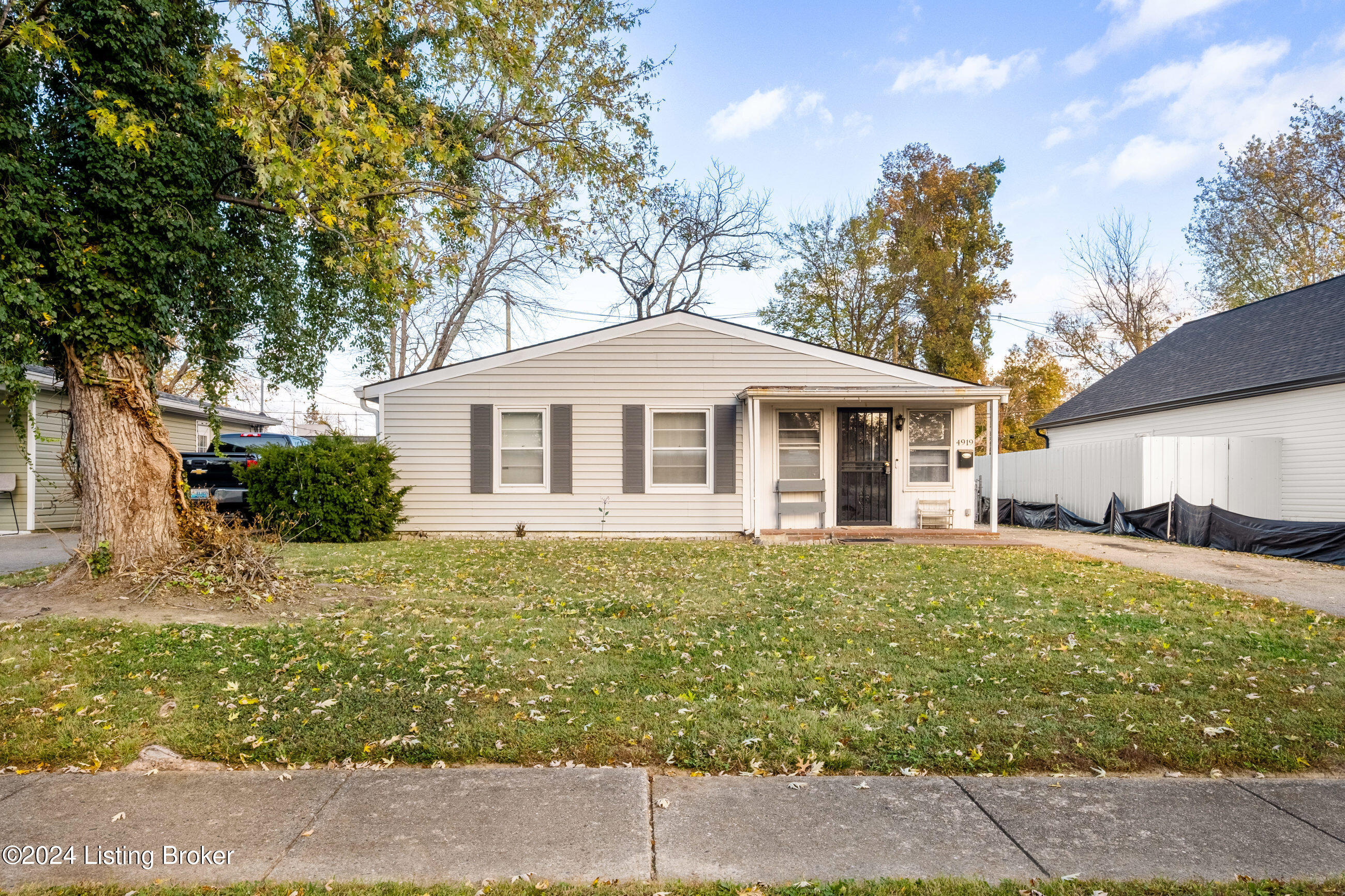 4919 Broadmoor Blvd