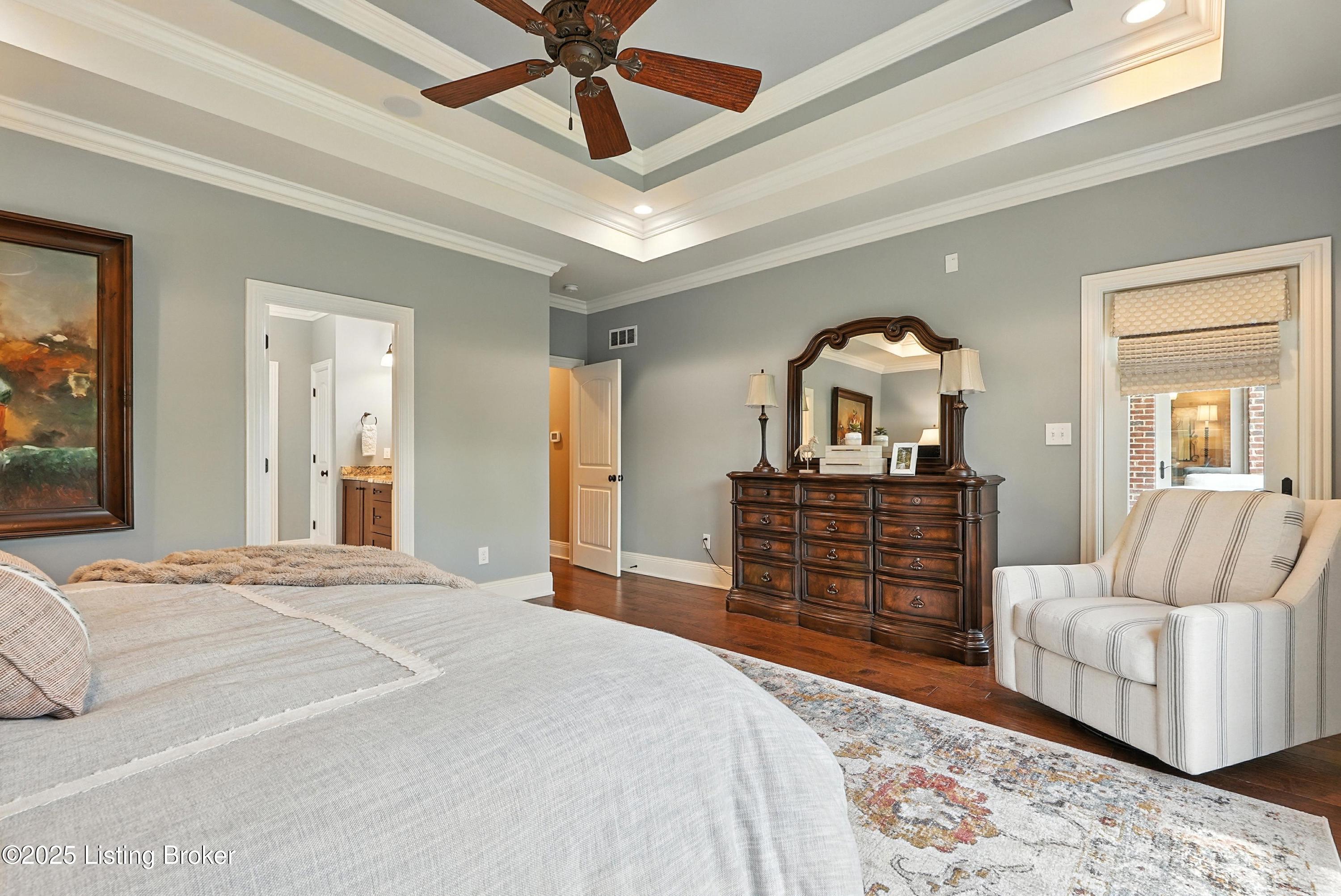 1302 Shakes View Ct