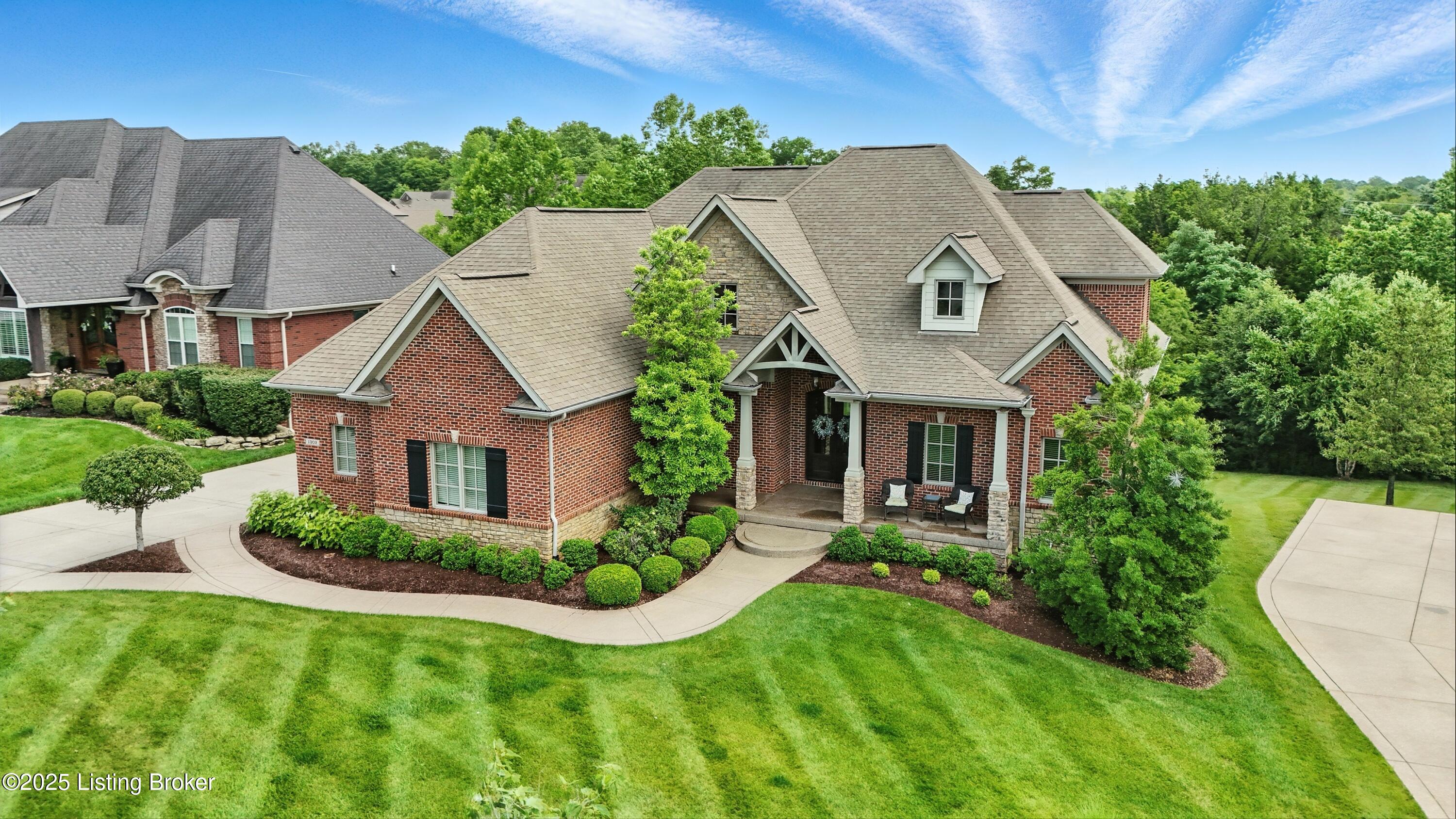 1302 Shakes View Ct